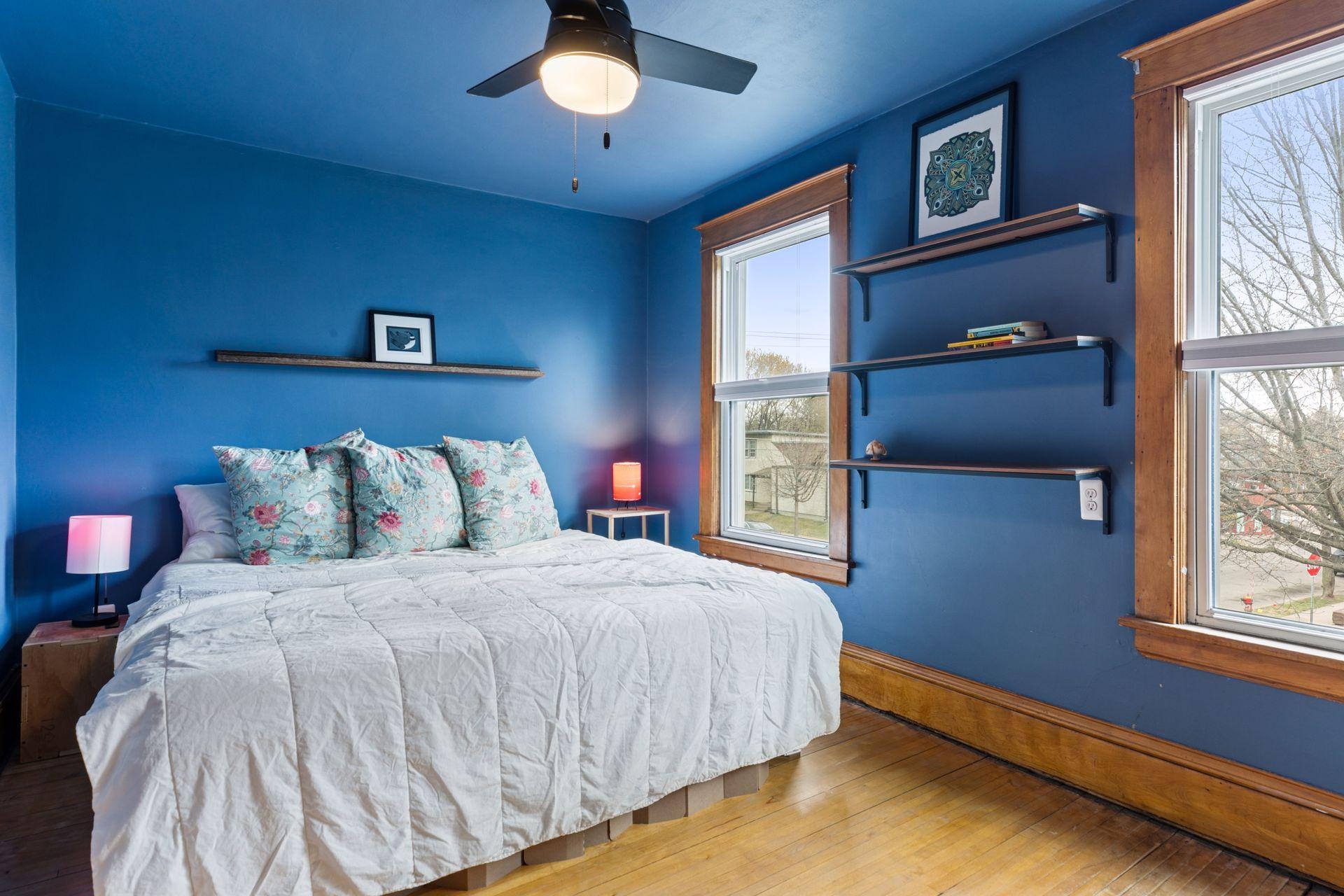 1055 Wakefield Avenue