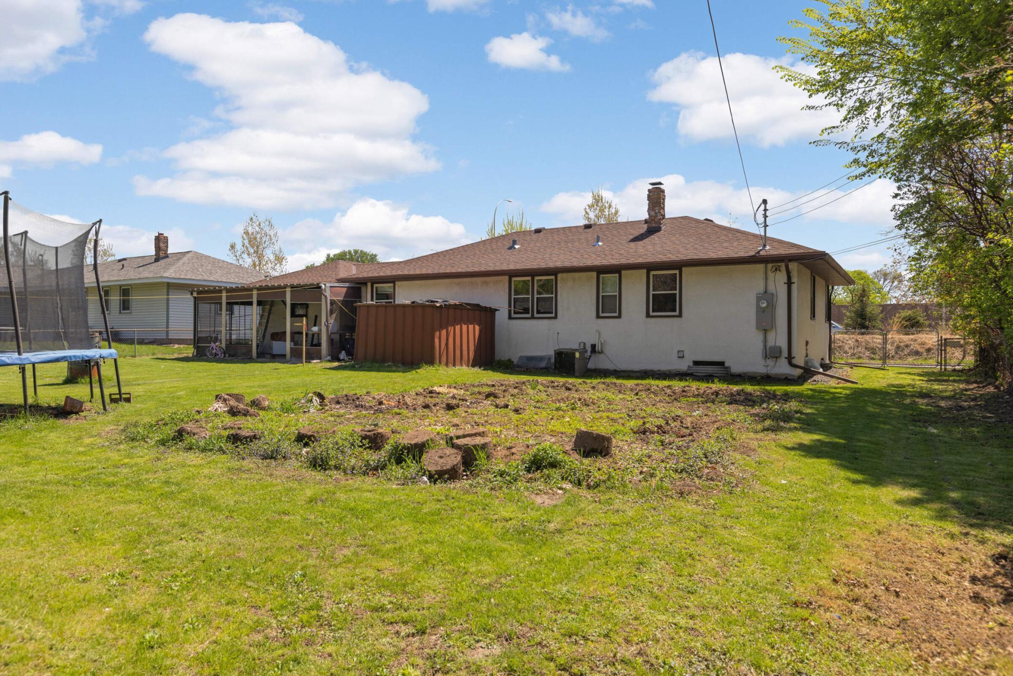 1485 Viking Drive E