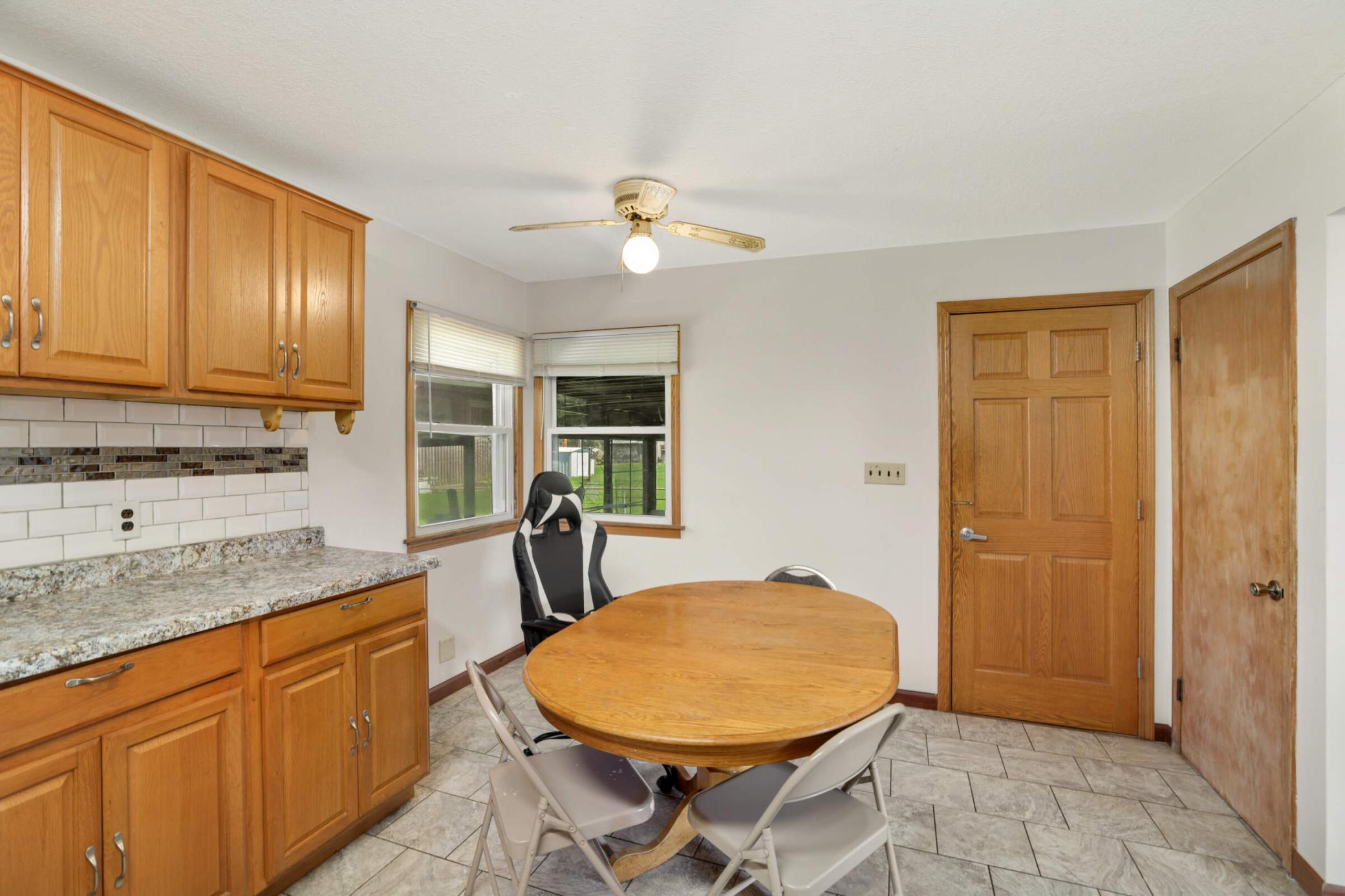 1485 Viking Drive E