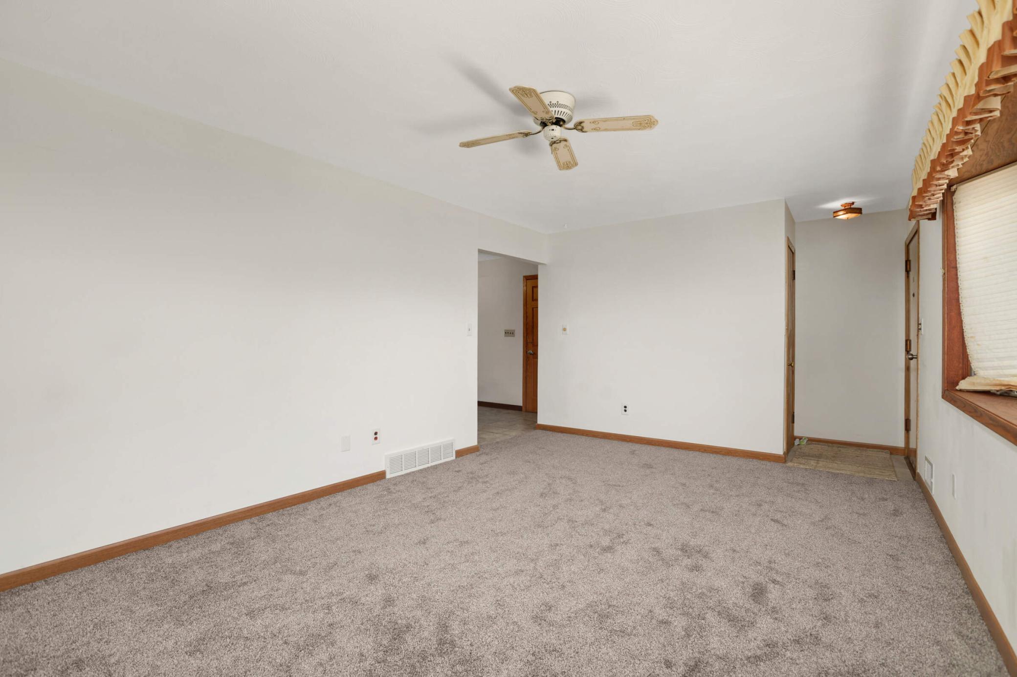 1485 Viking Drive E