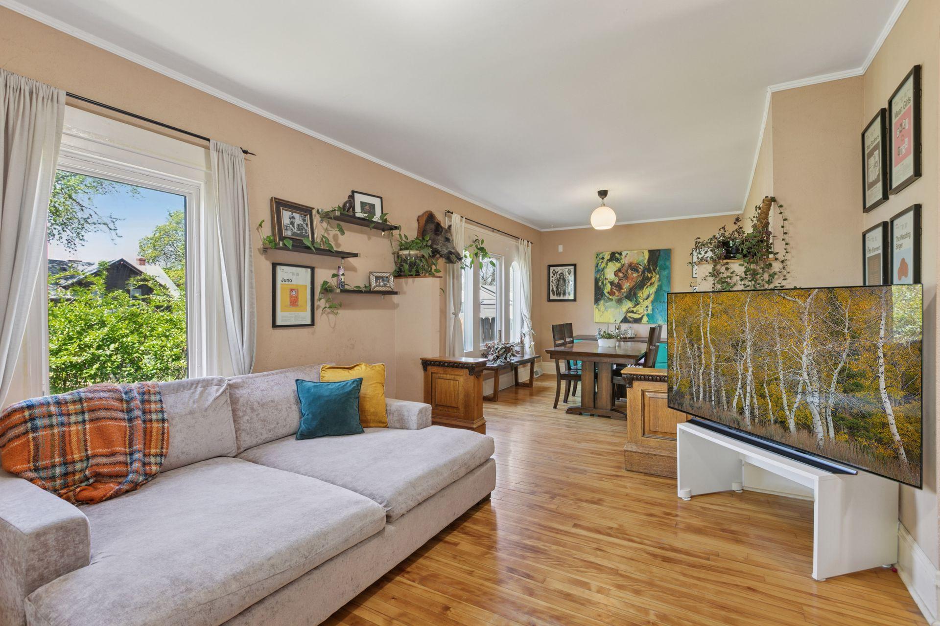 1601 Lowry Avenue NE