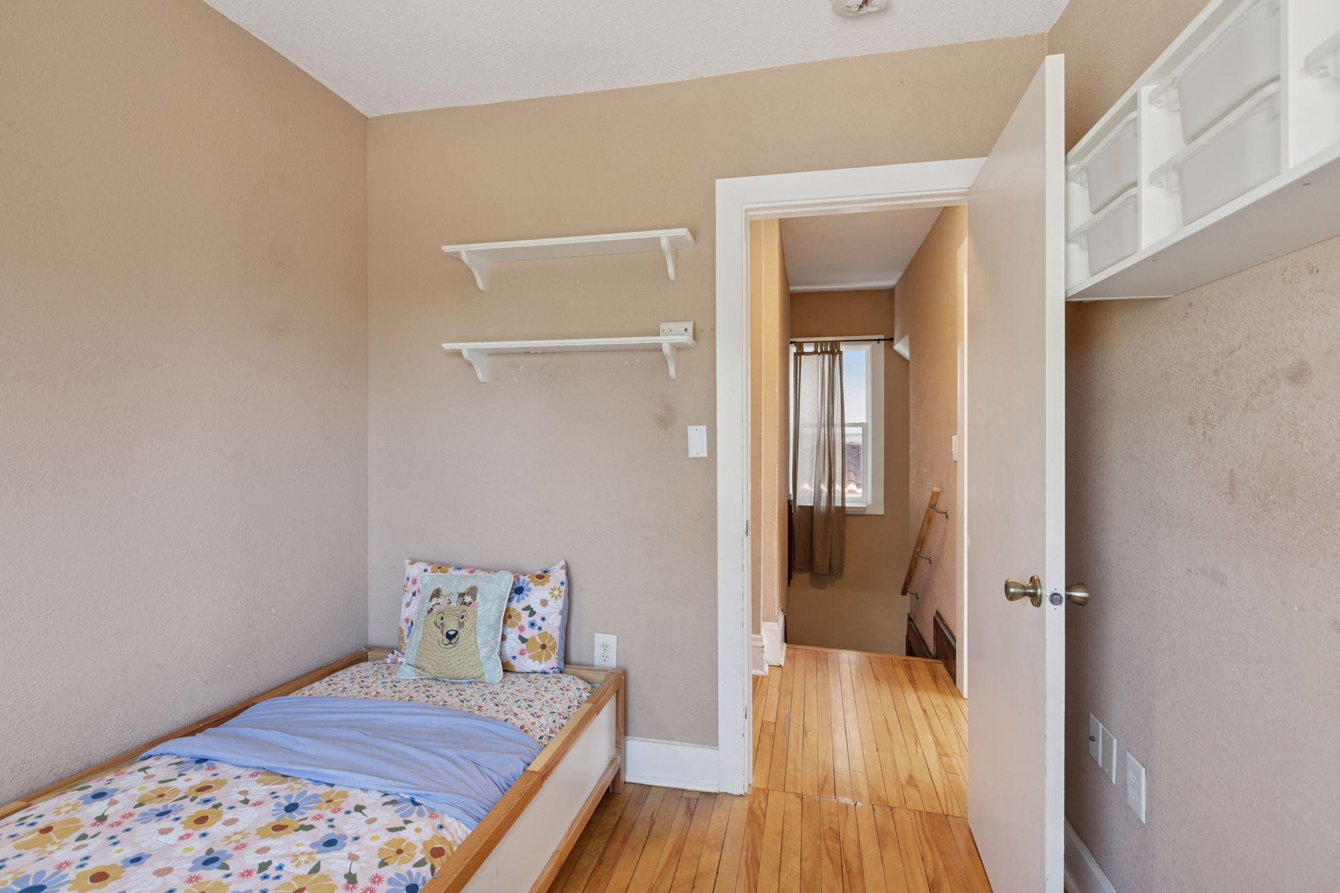 1601 Lowry Avenue NE