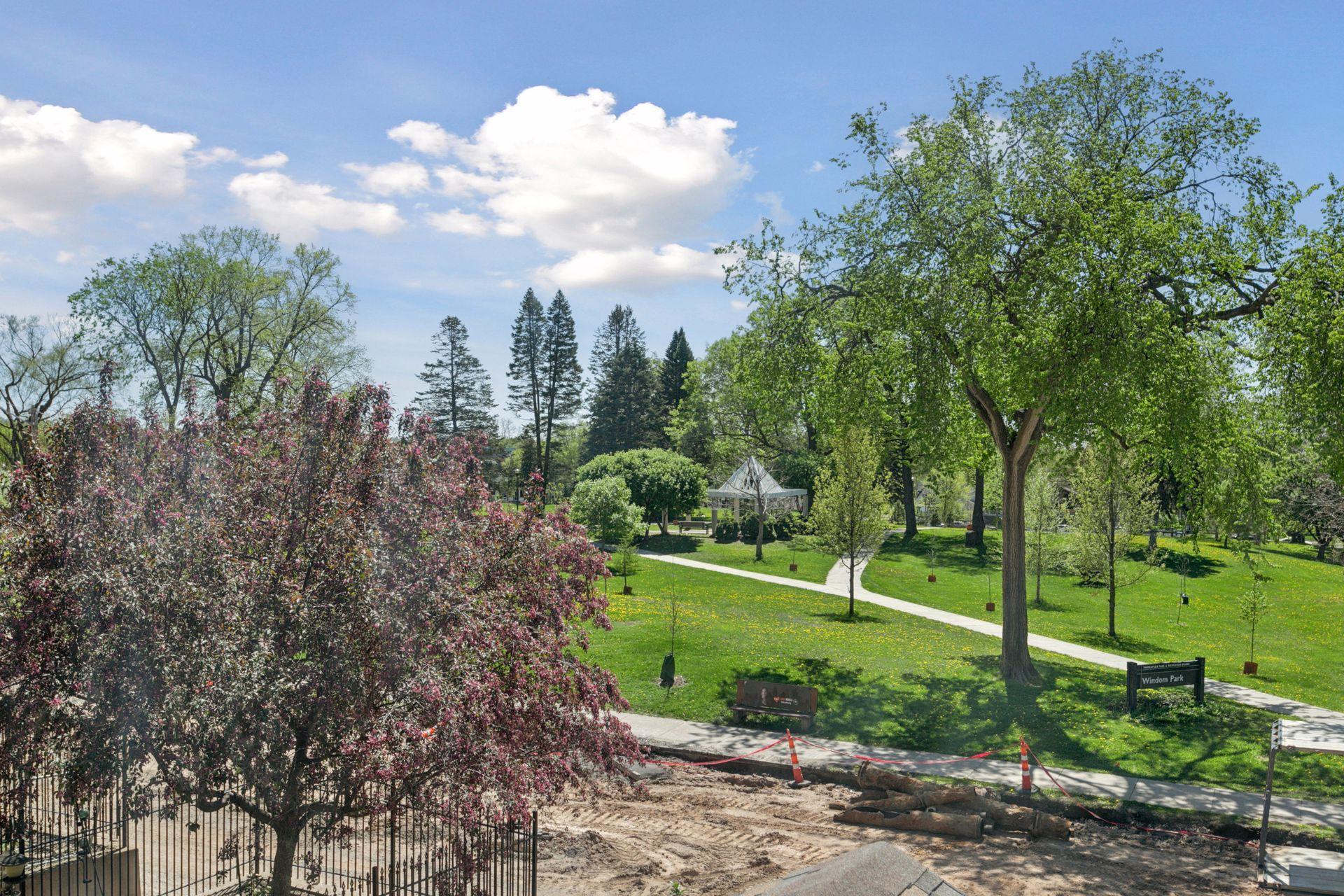 1601 Lowry Avenue NE