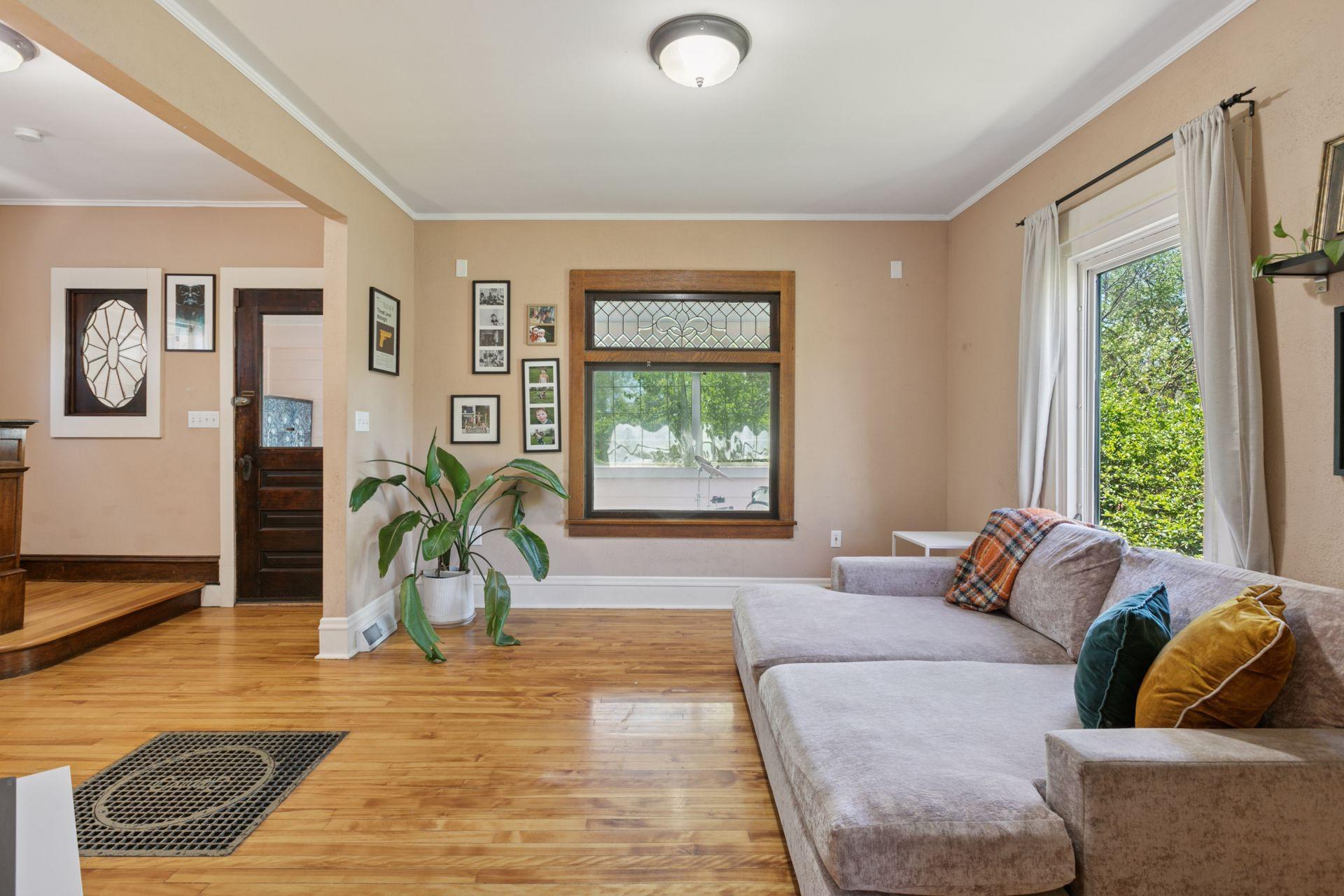 1601 Lowry Avenue NE