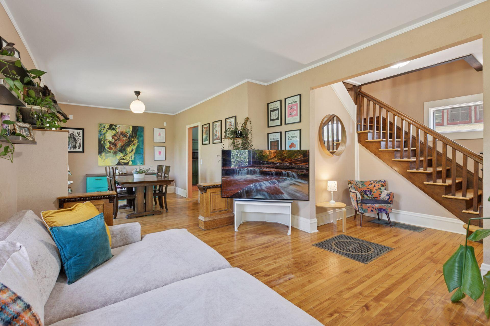 1601 Lowry Avenue NE