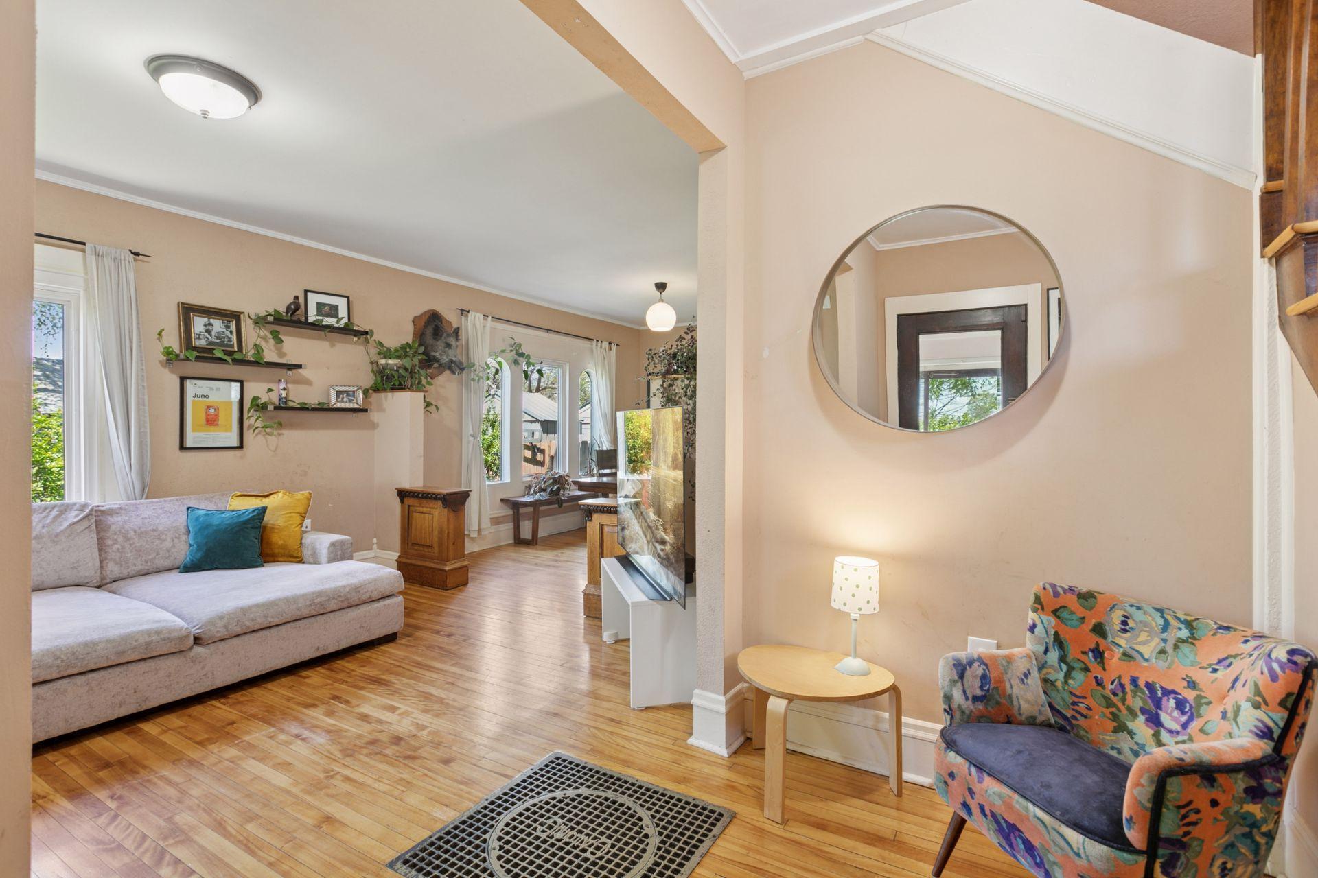 1601 Lowry Avenue NE