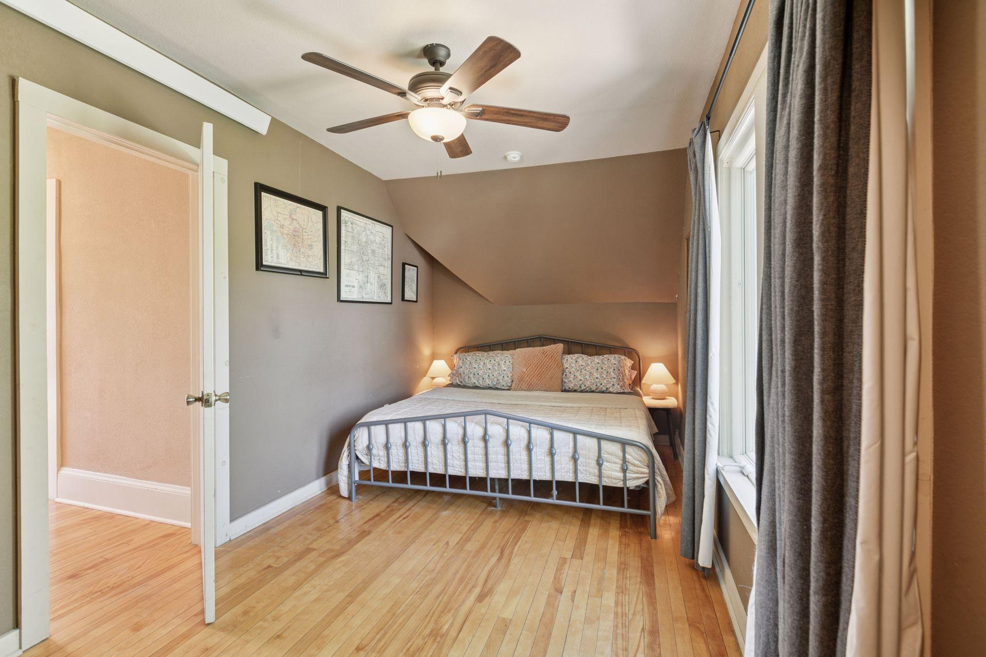 1601 Lowry Avenue NE