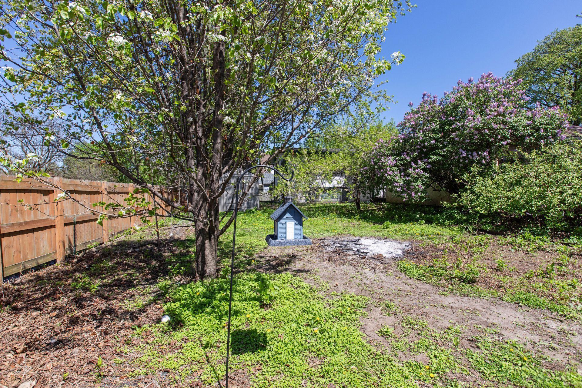 1601 Lowry Avenue NE