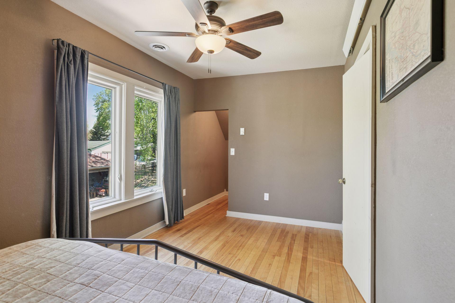 1601 Lowry Avenue NE