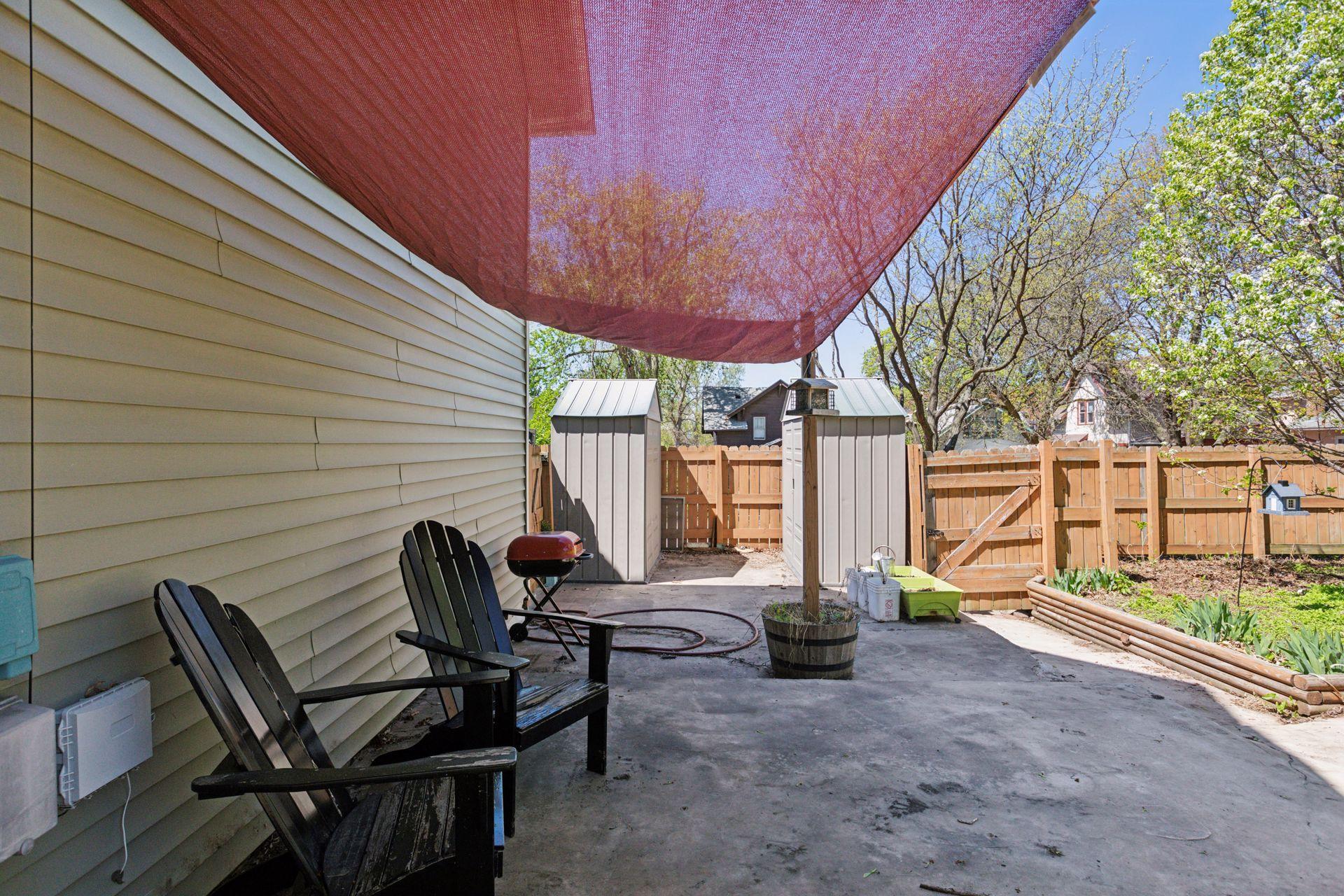 1601 Lowry Avenue NE