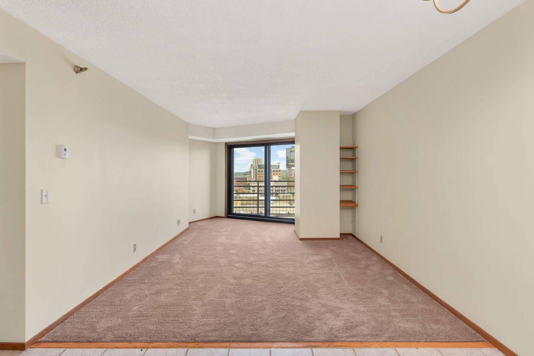 26 10th Street W Unit: 1507