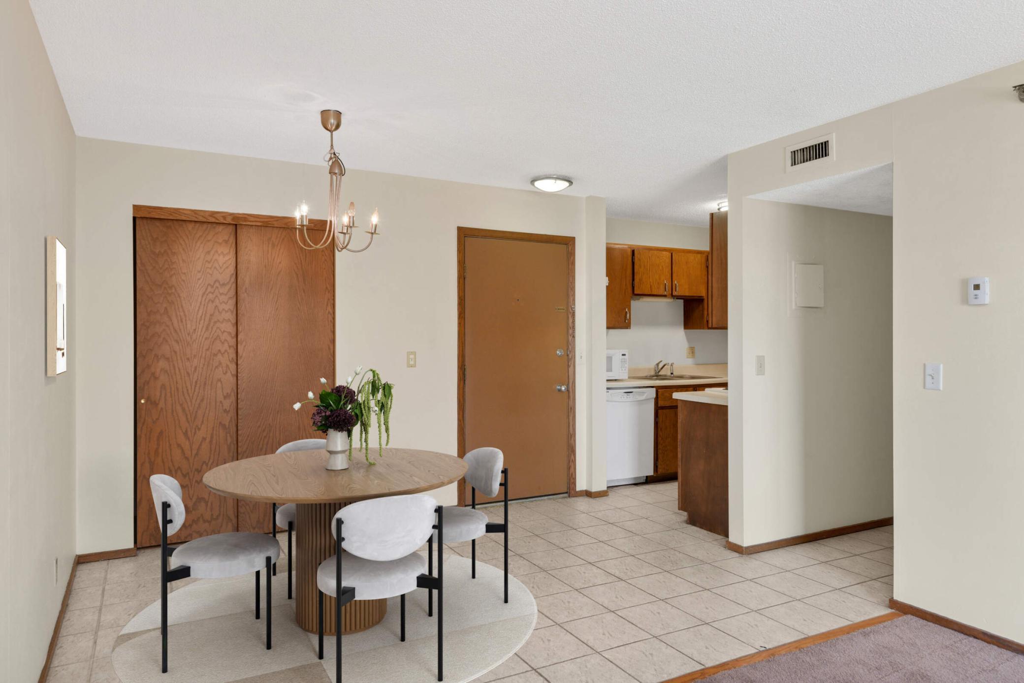 26 10th Street W Unit: 1507