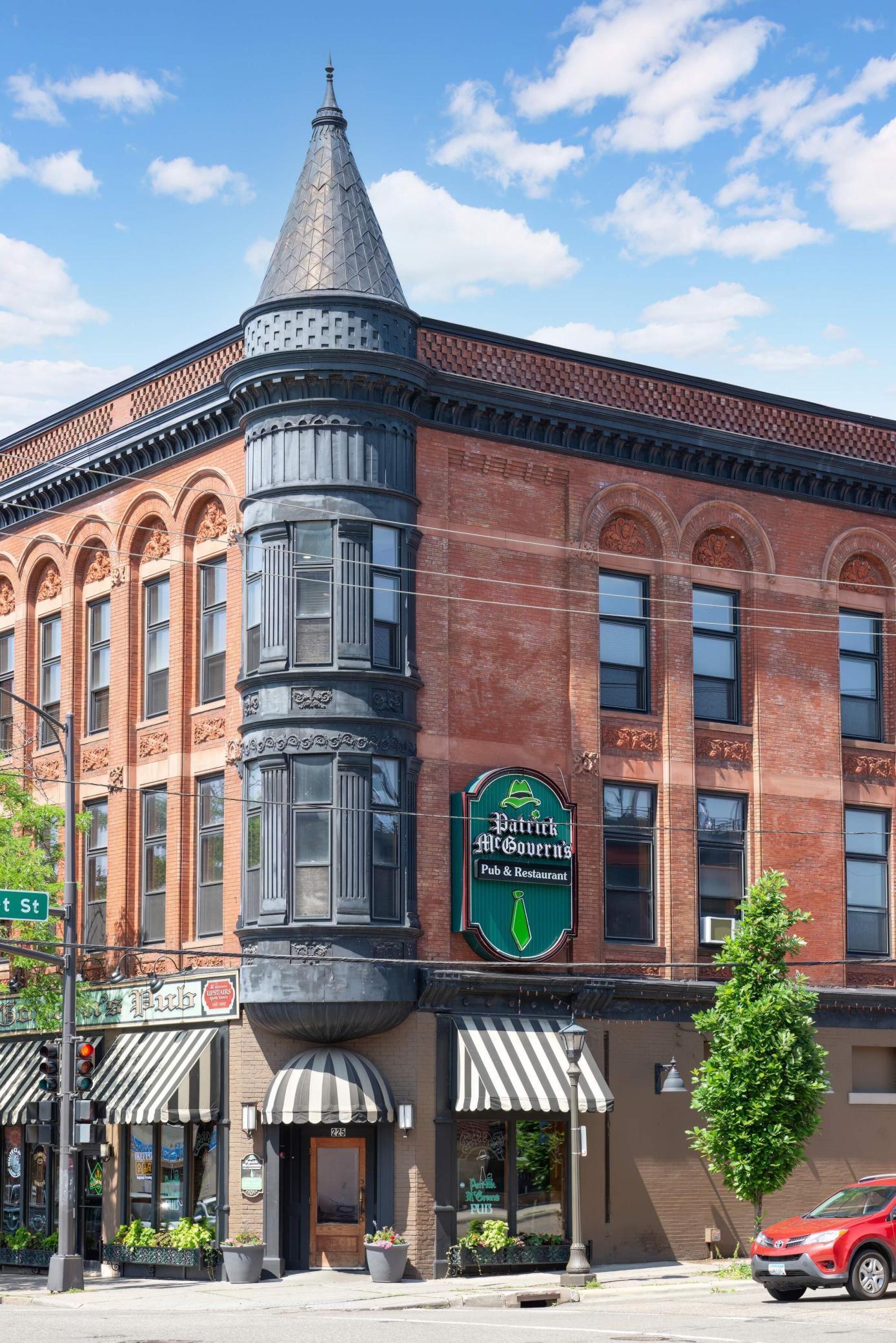 26 10th Street W Unit: 1507