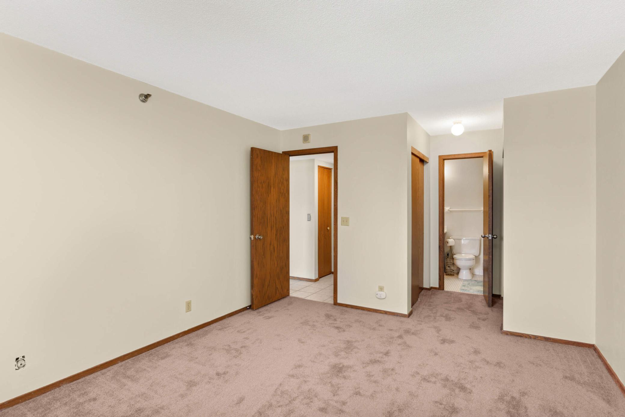 26 10th Street W Unit: 1507