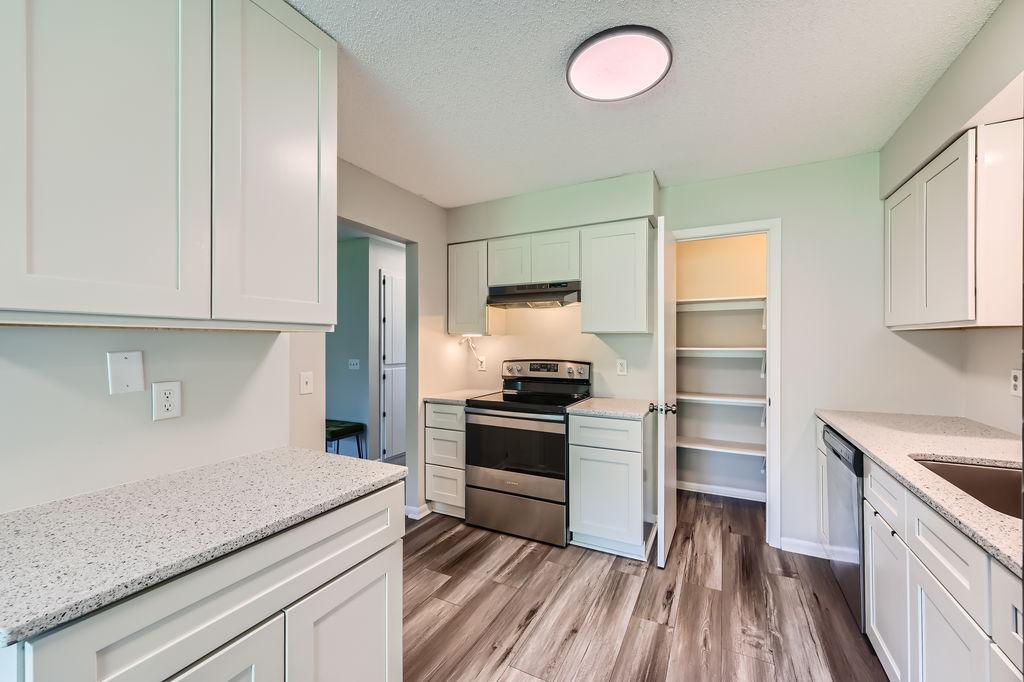 1871 Livingston Avenue Unit: B