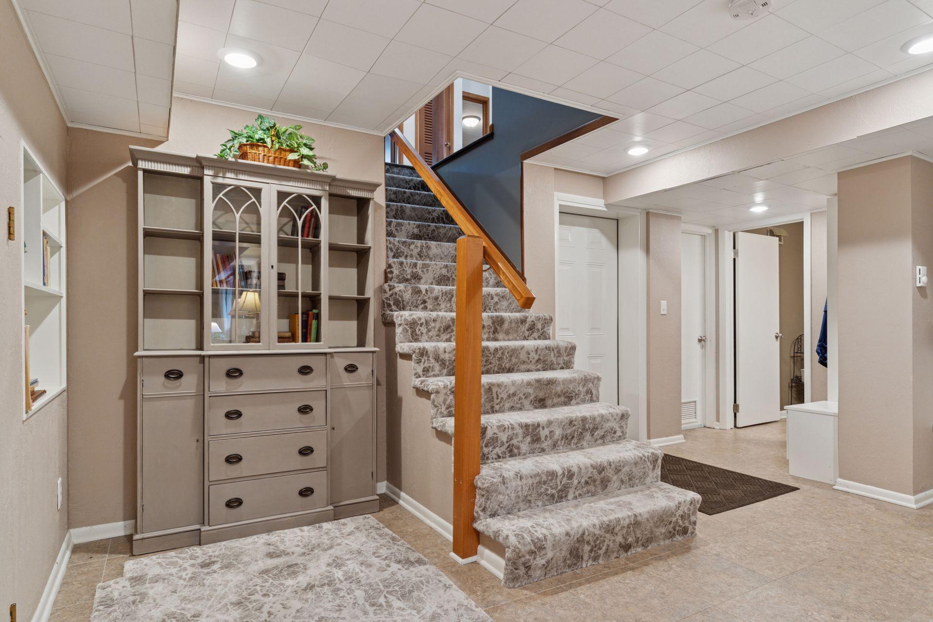 3072 Churchill Street