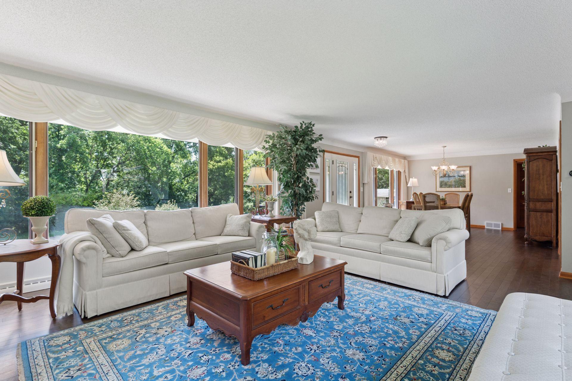 3072 Churchill Street