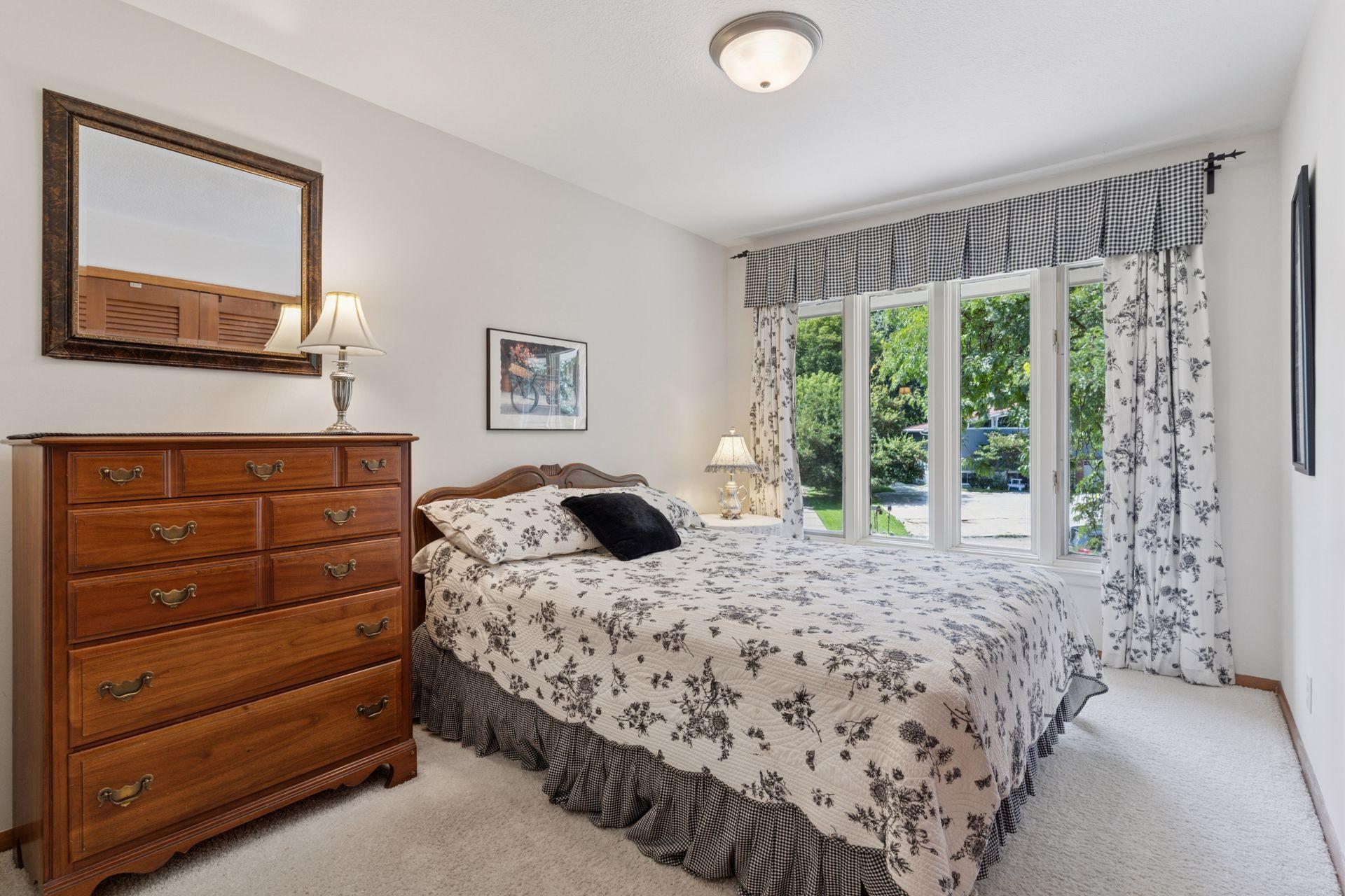 3072 Churchill Street