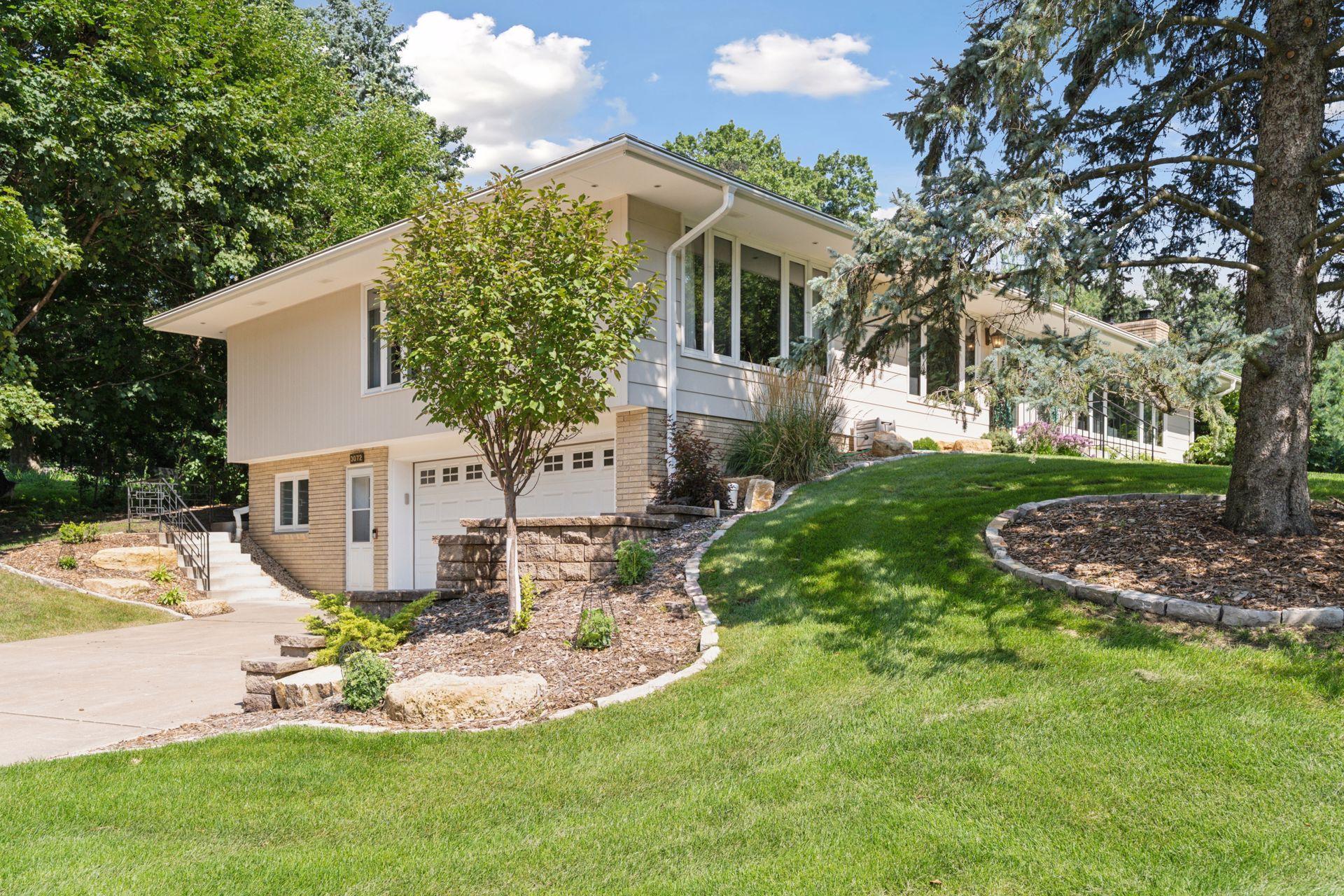 3072 Churchill Street