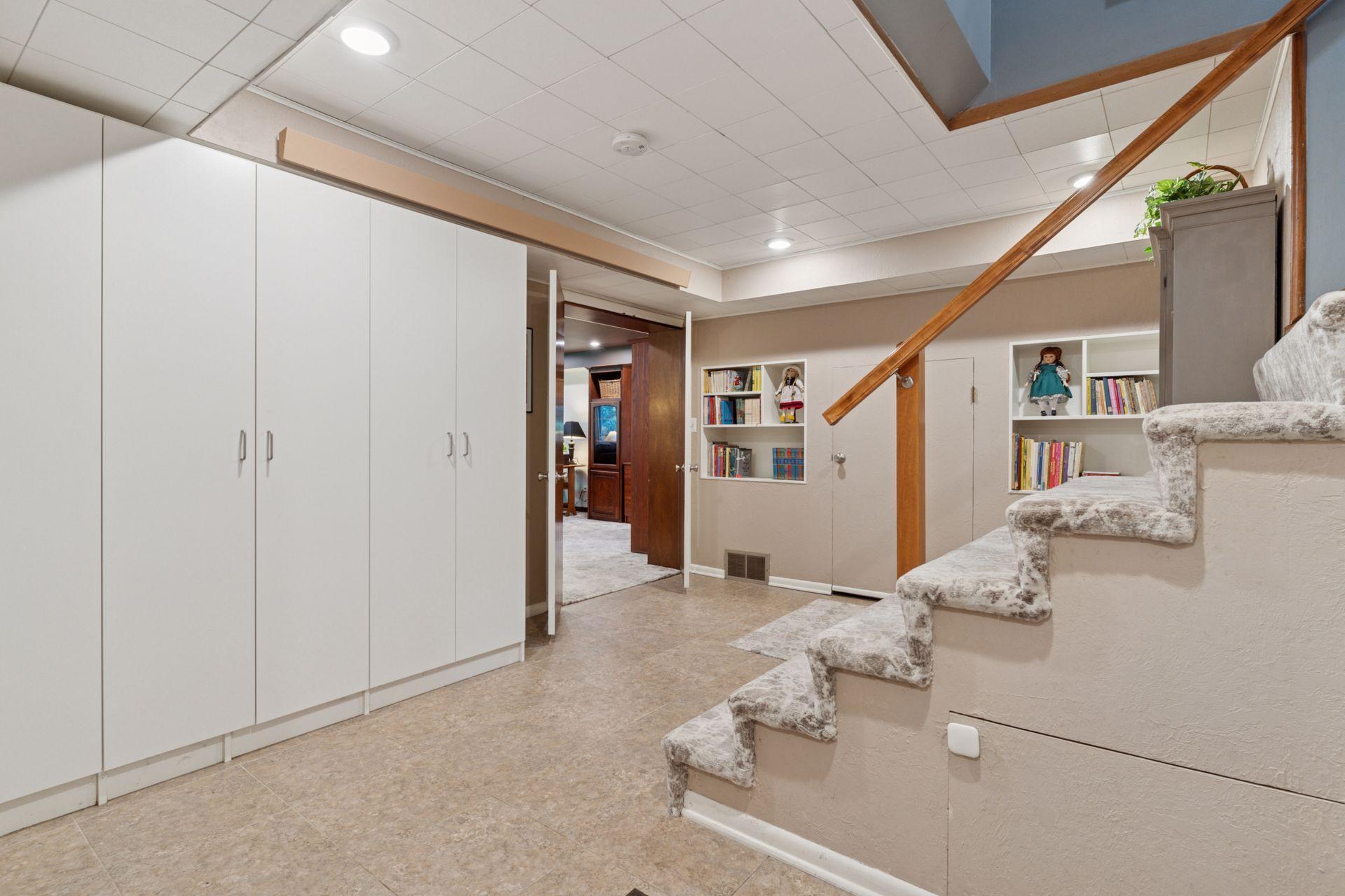 3072 Churchill Street