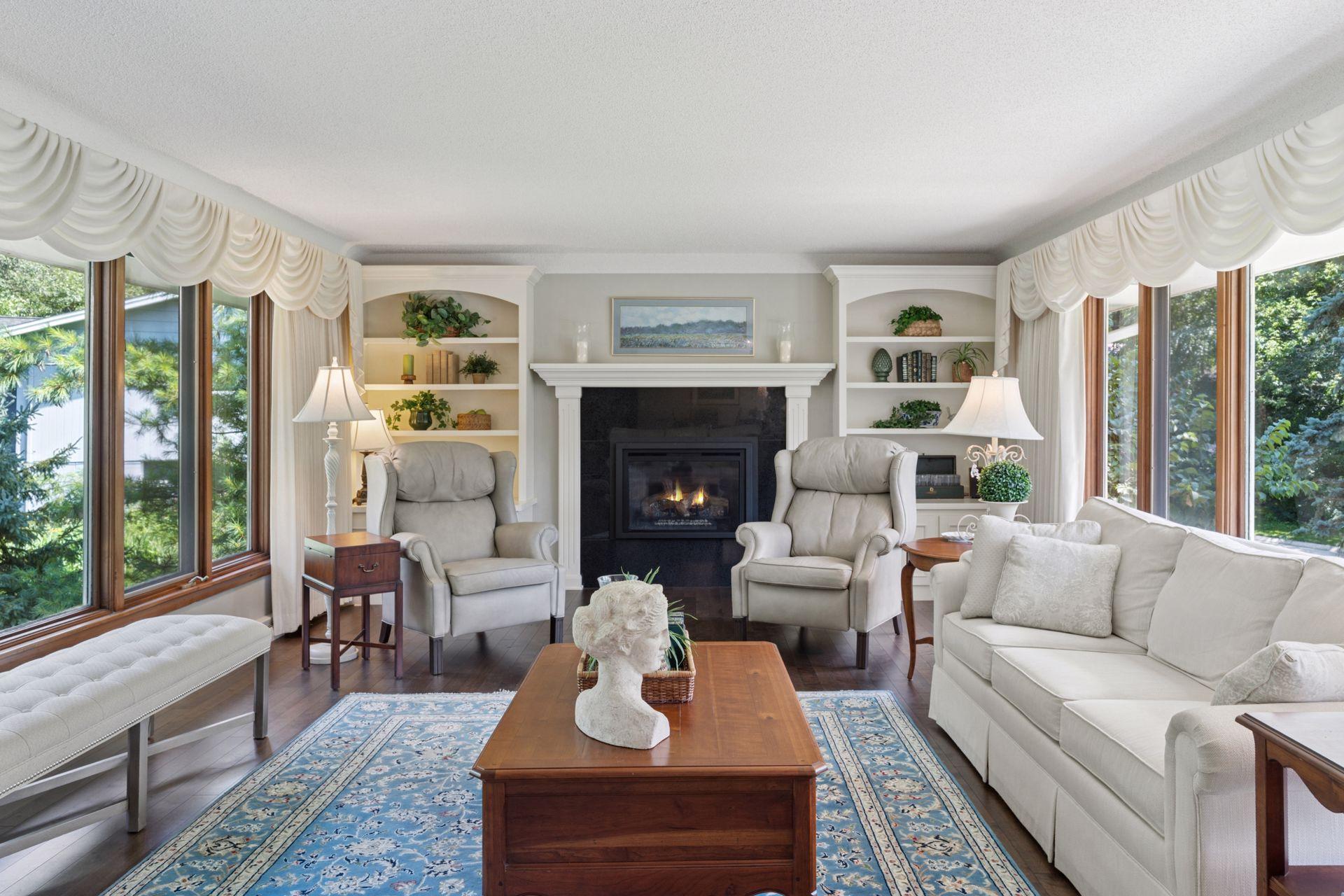 3072 Churchill Street