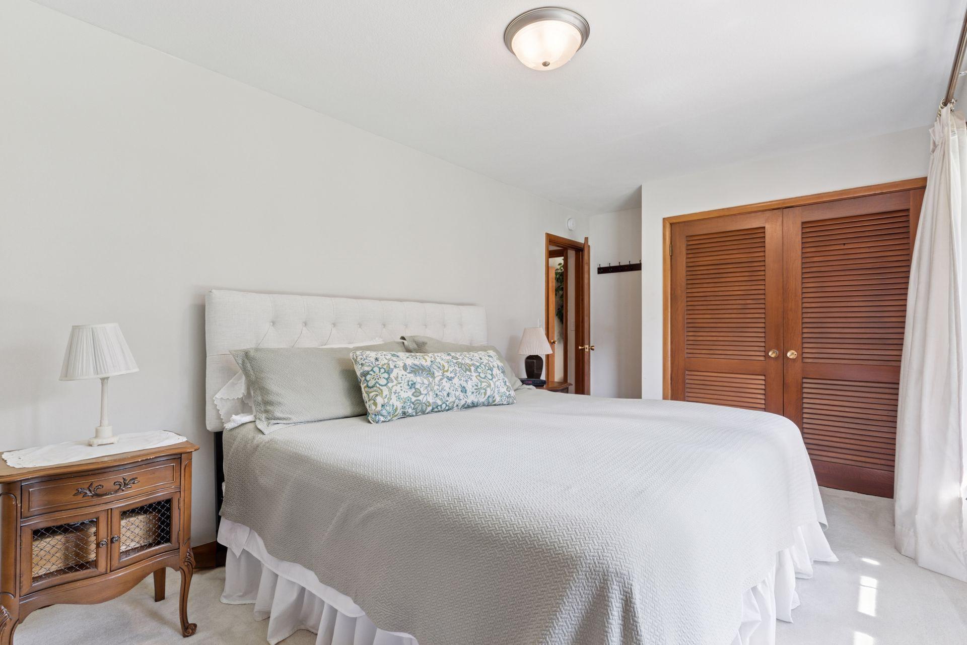 3072 Churchill Street