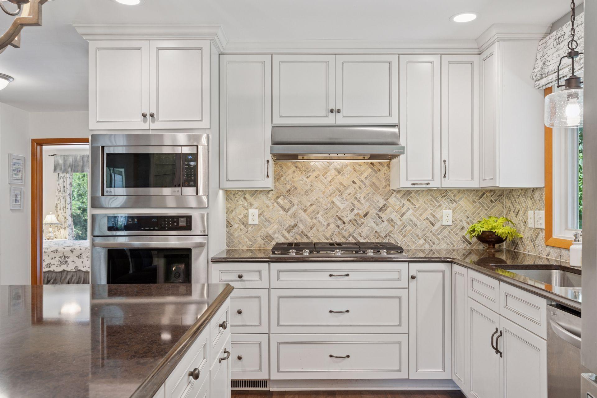 3072 Churchill Street