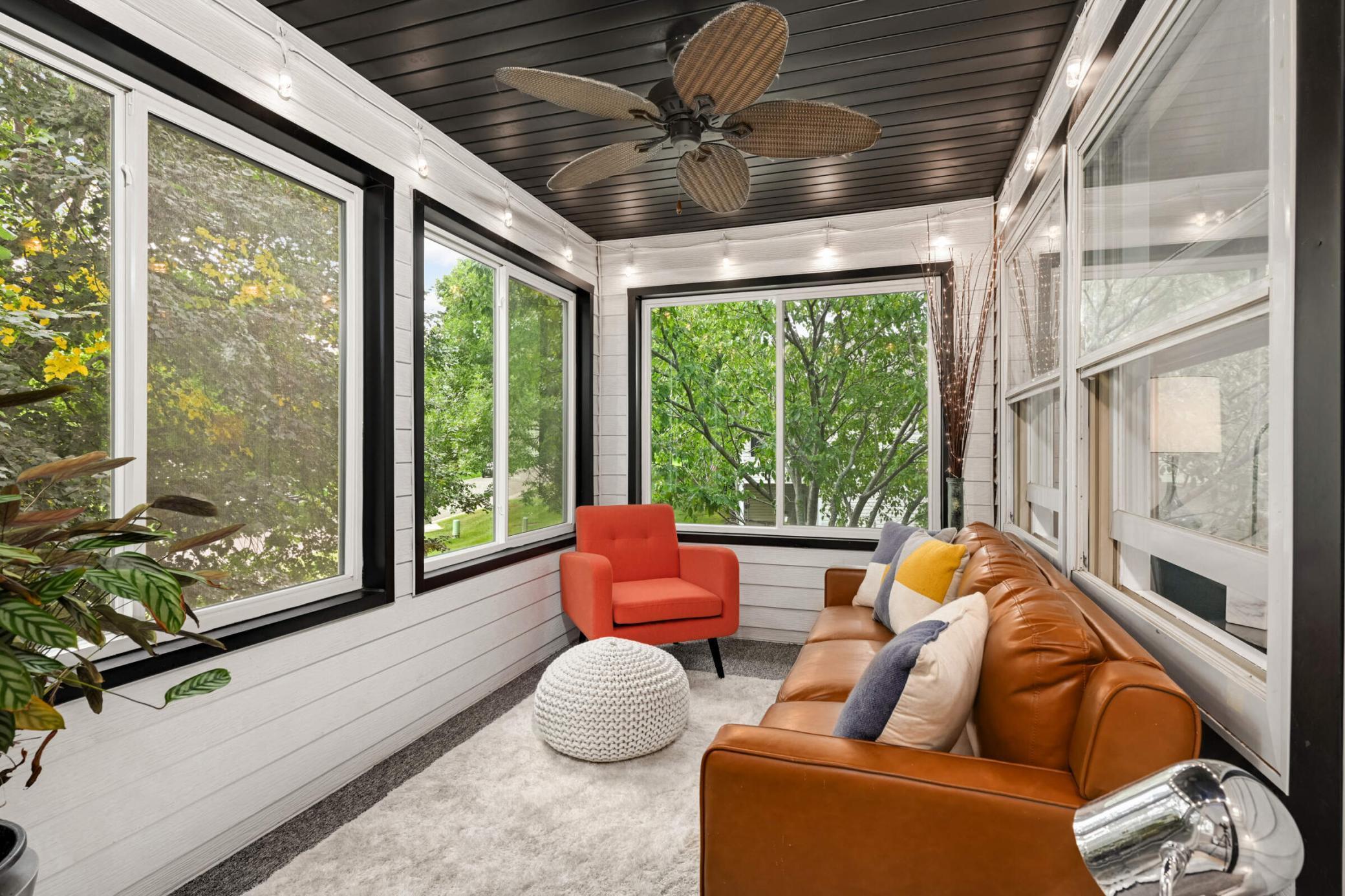 3702 Gershwin Lane N