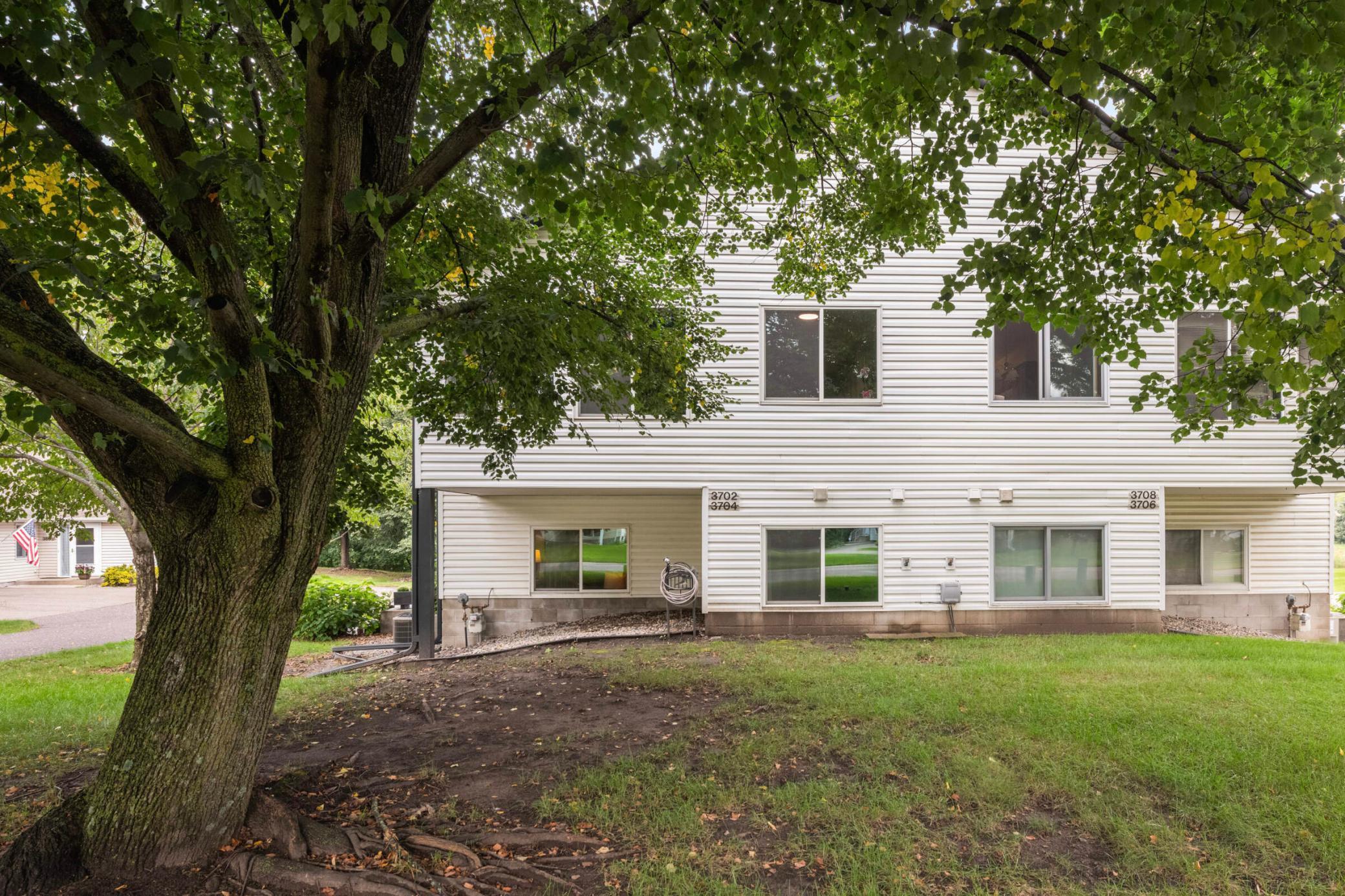 3702 Gershwin Lane N