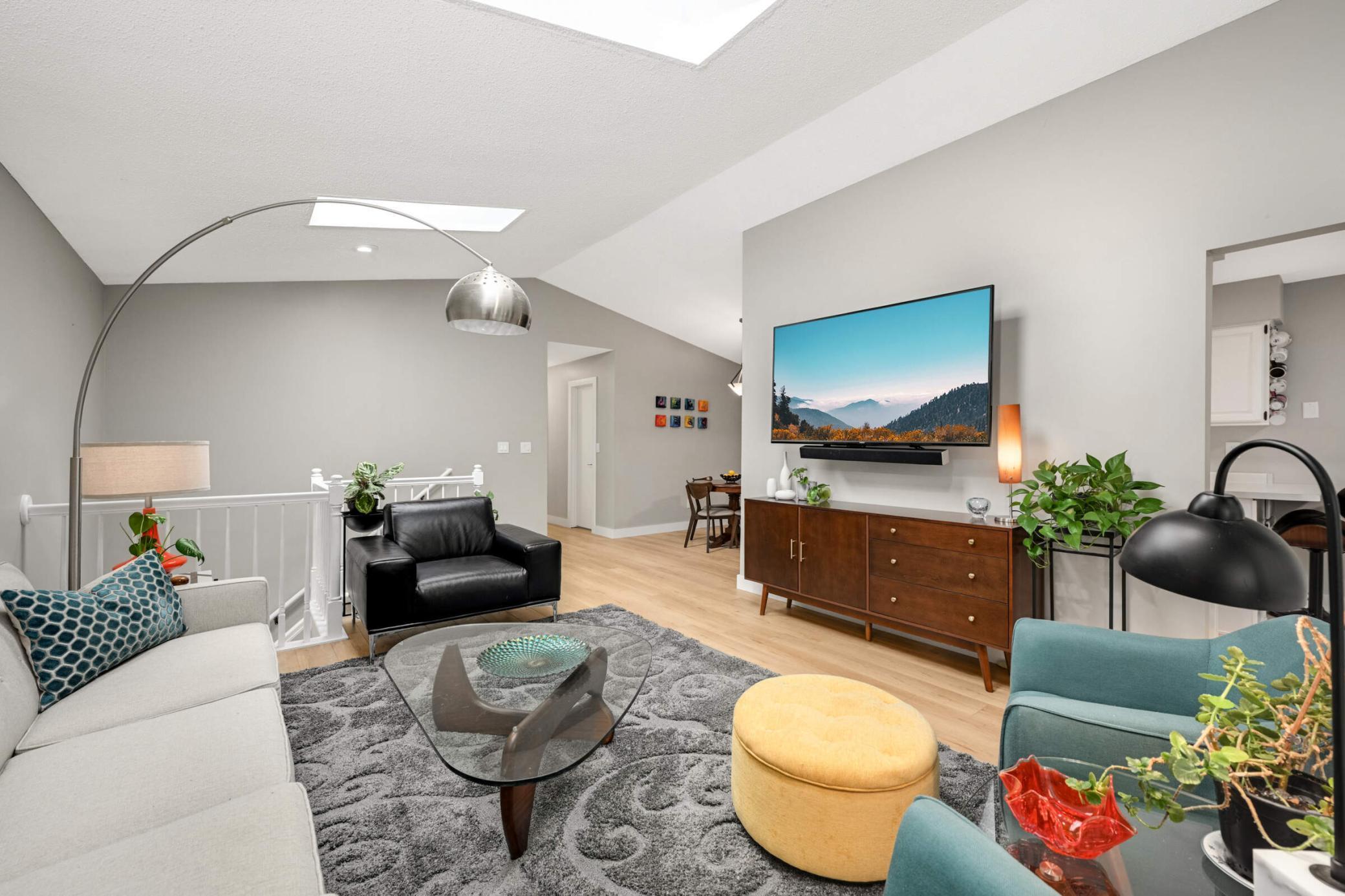 3702 Gershwin Lane N