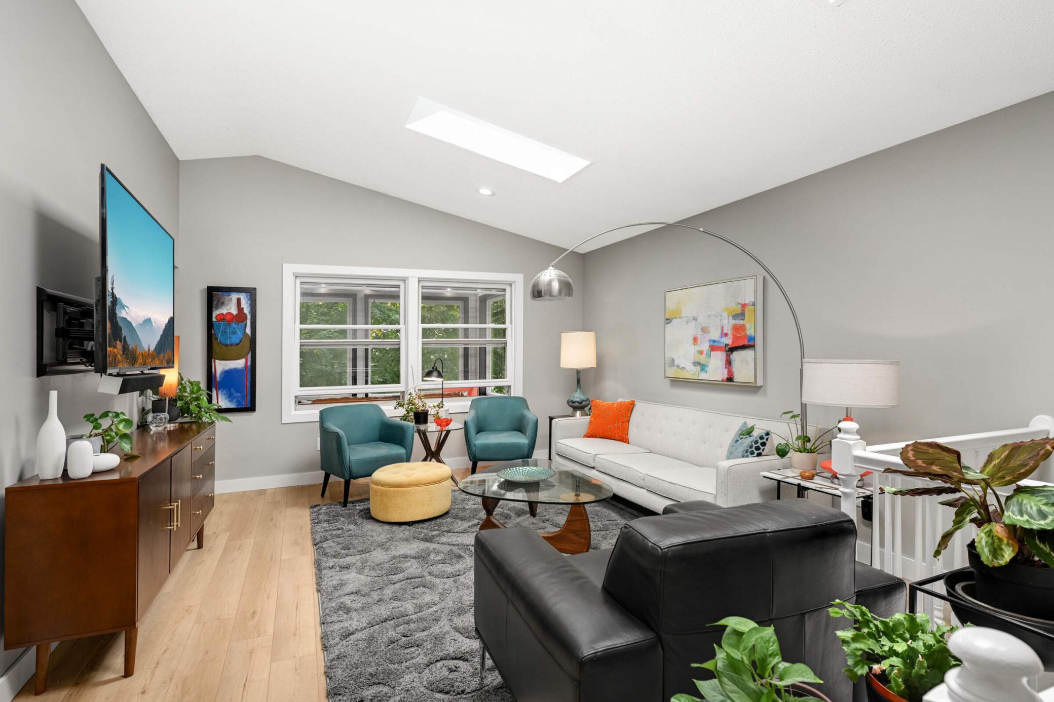 3702 Gershwin Lane N