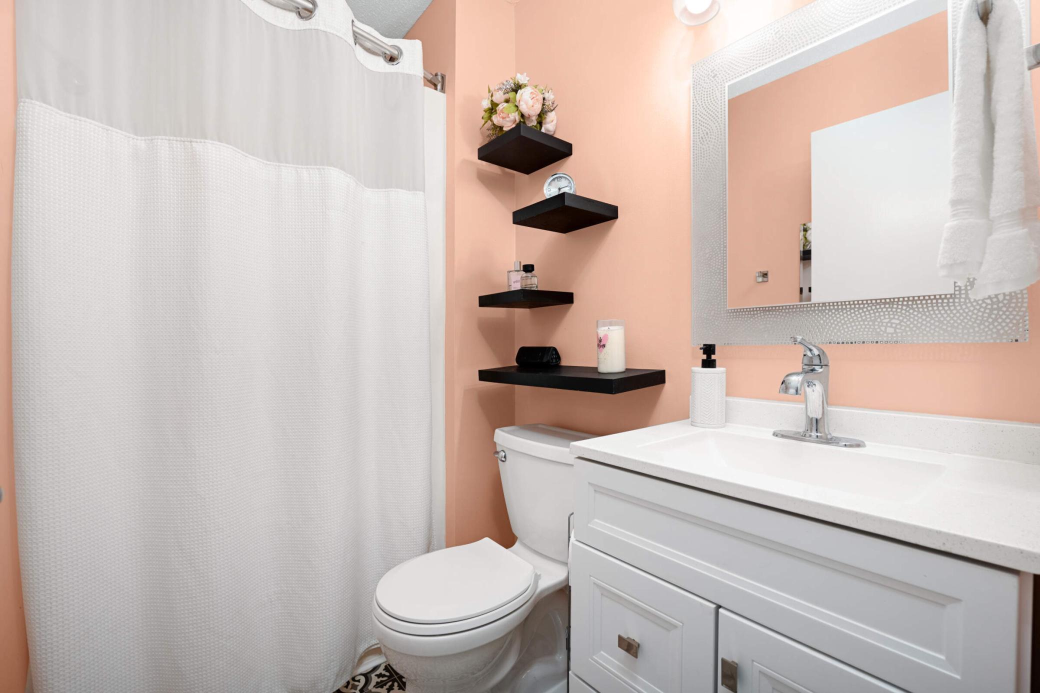 3702 Gershwin Lane N