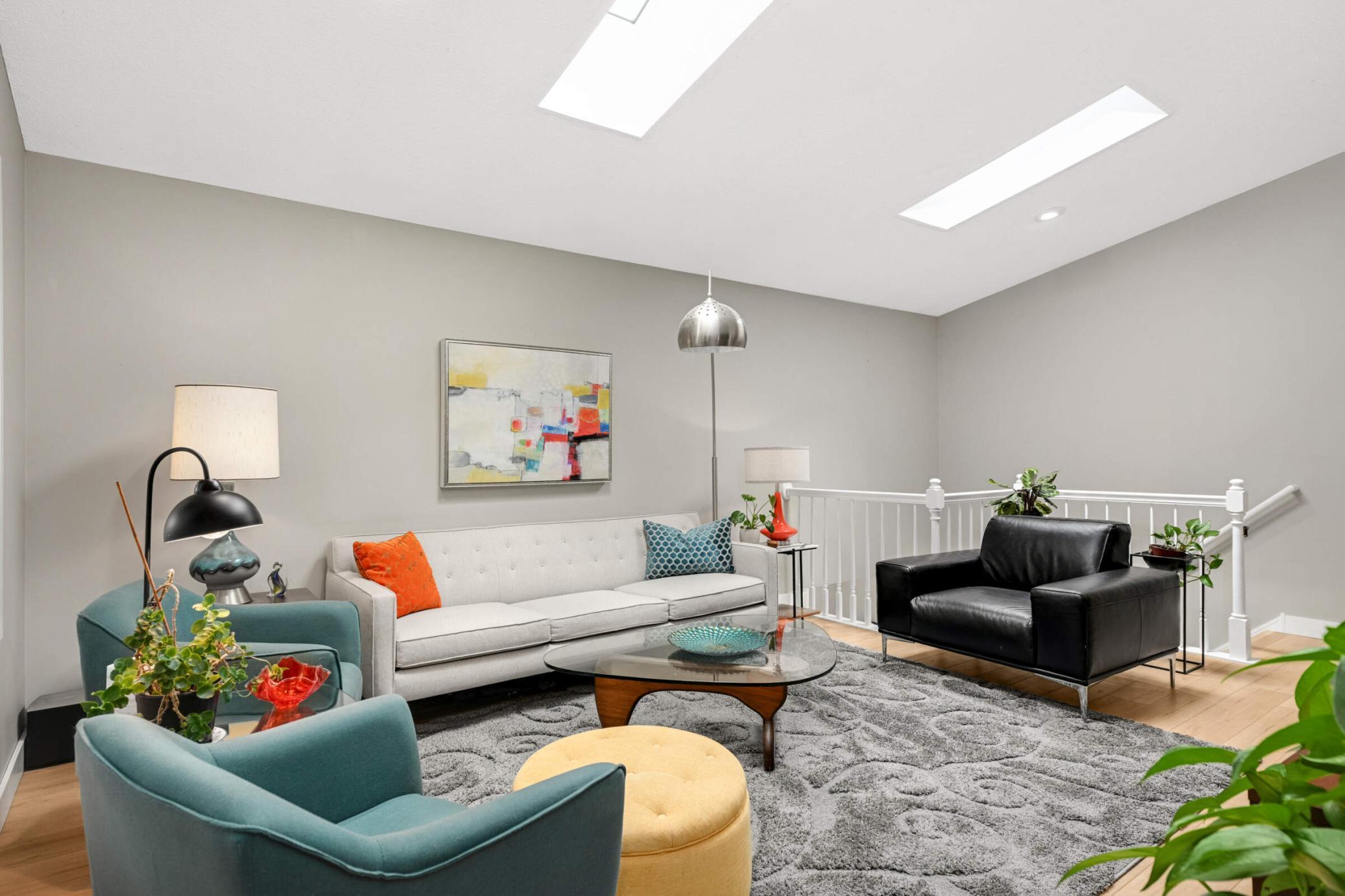 3702 Gershwin Lane N