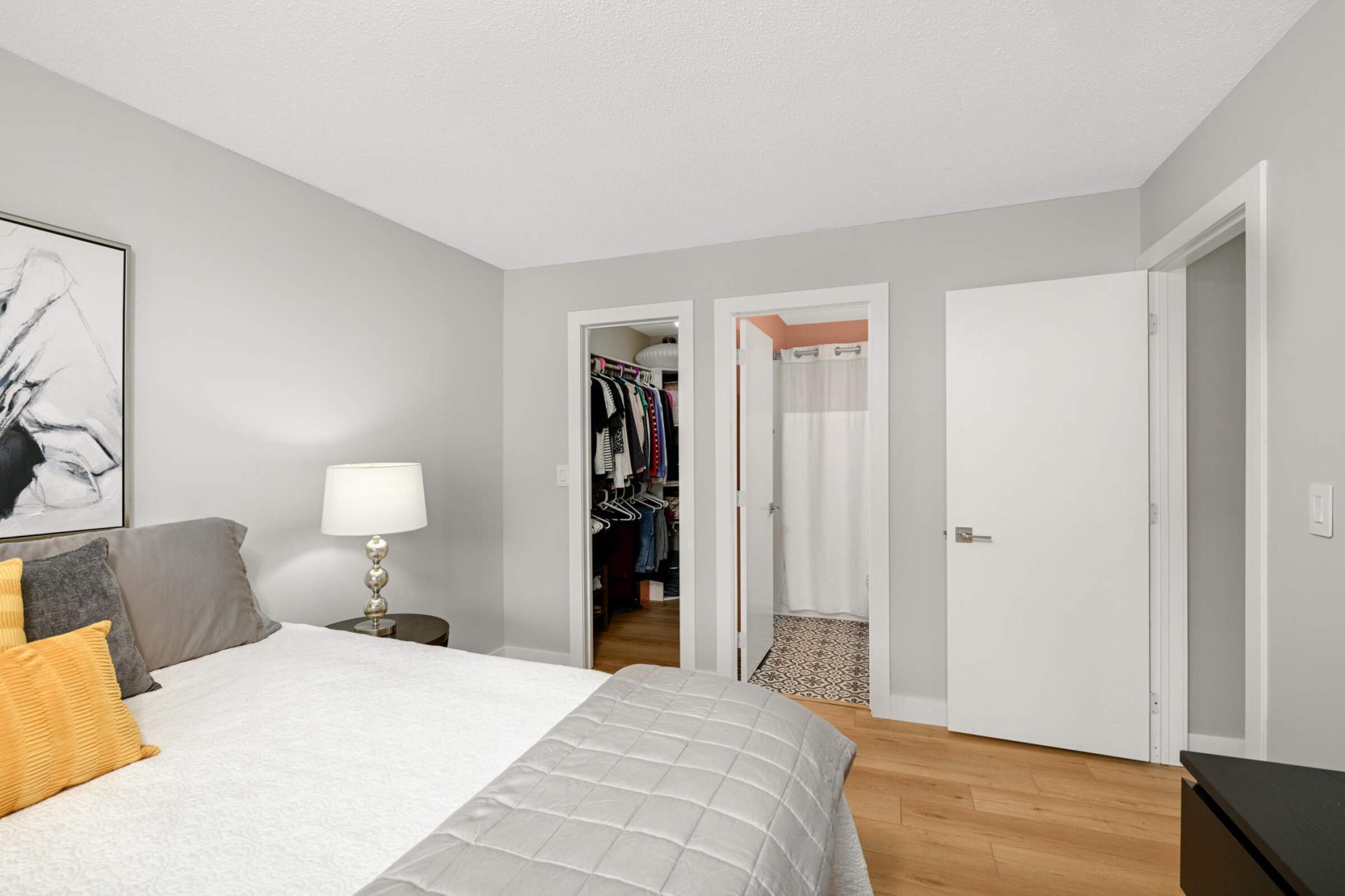 3702 Gershwin Lane N