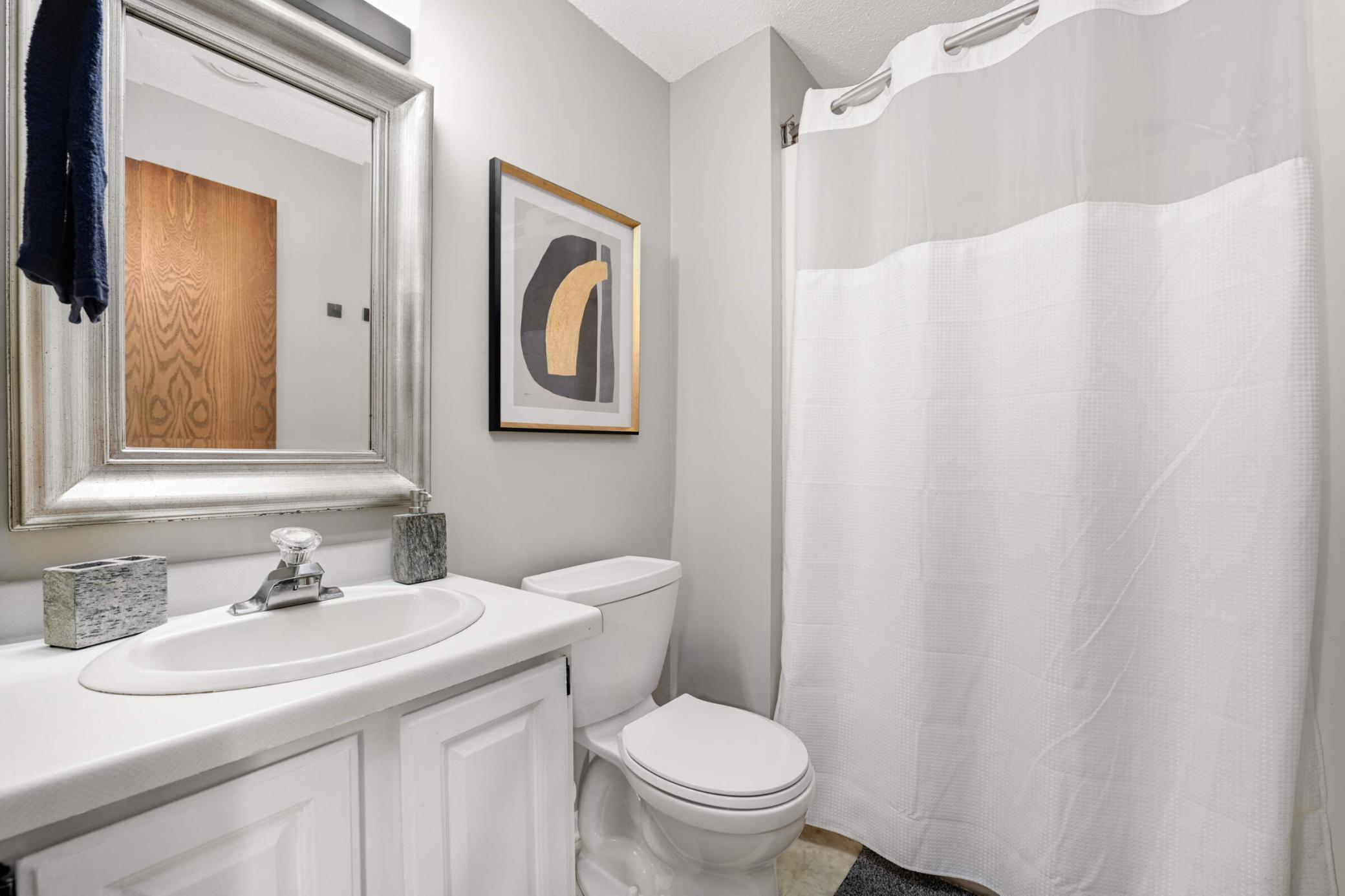 3702 Gershwin Lane N