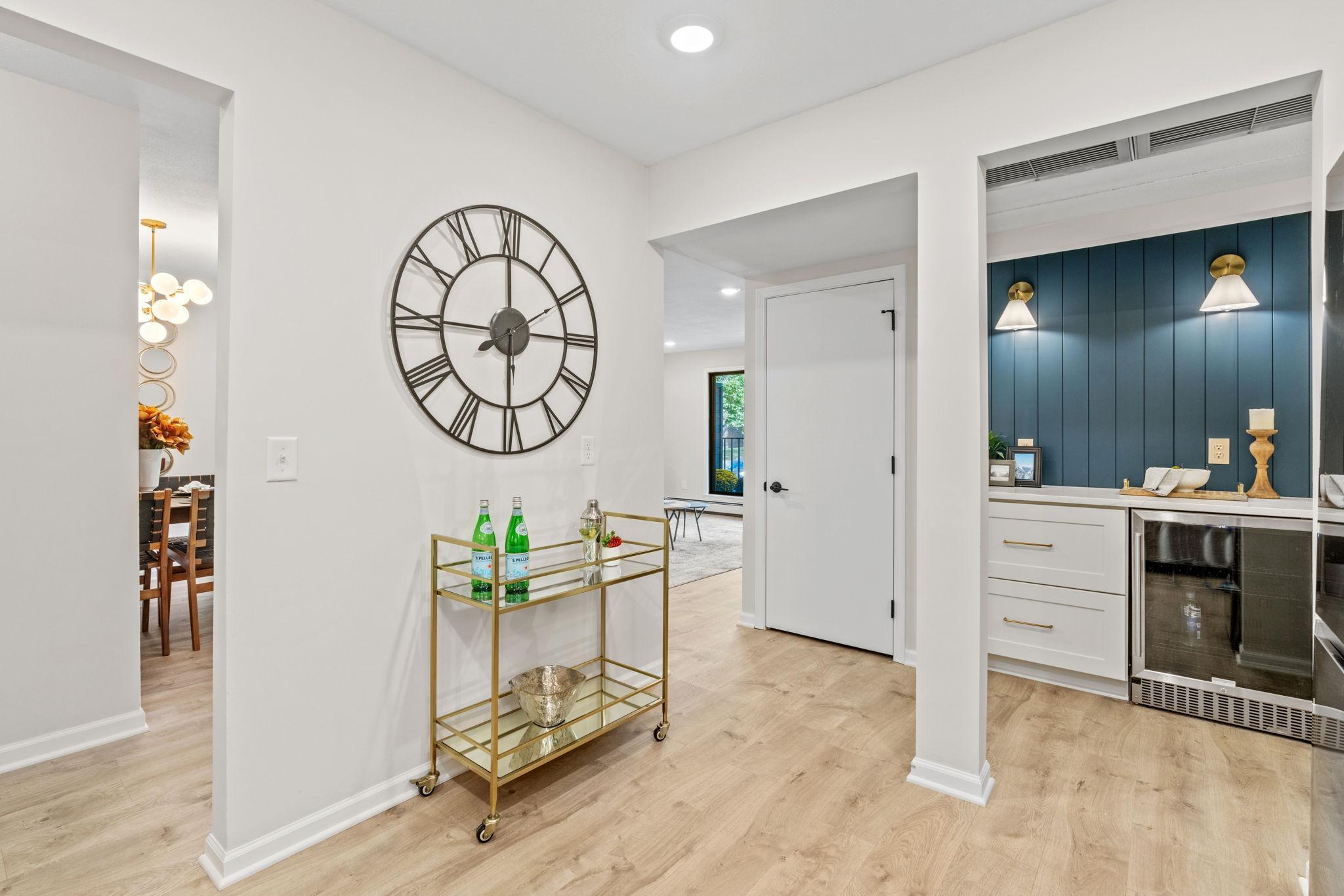 5140 W 102nd Street Unit: 210