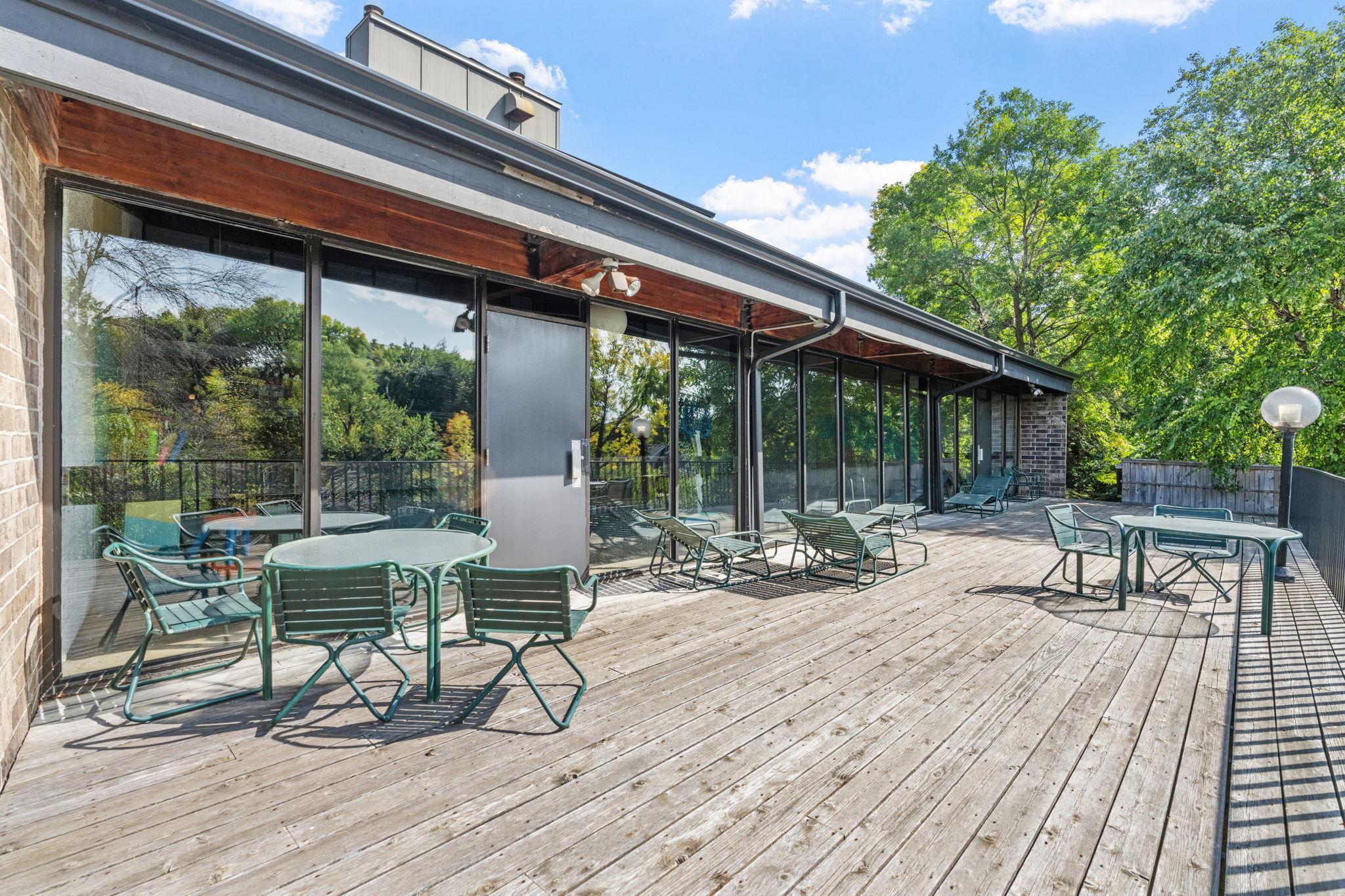 5140 W 102nd Street Unit: 210