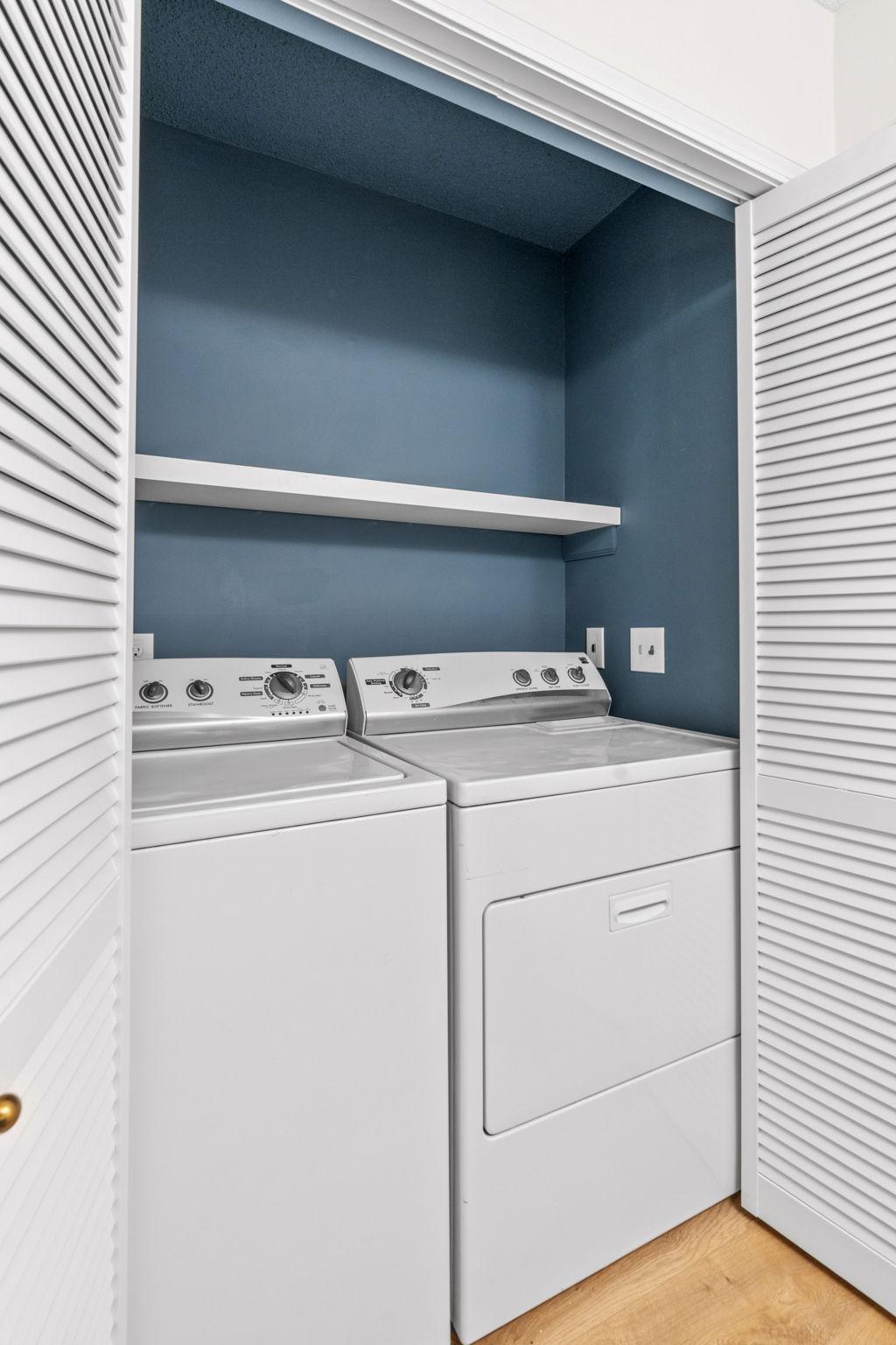 5140 W 102nd Street Unit: 210