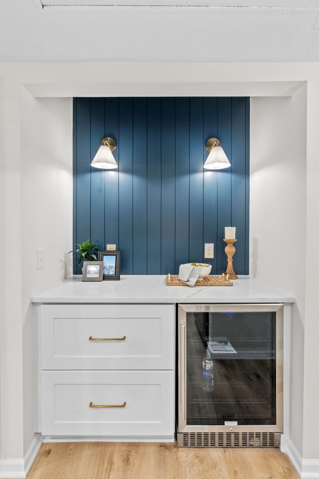 5140 W 102nd Street Unit: 210