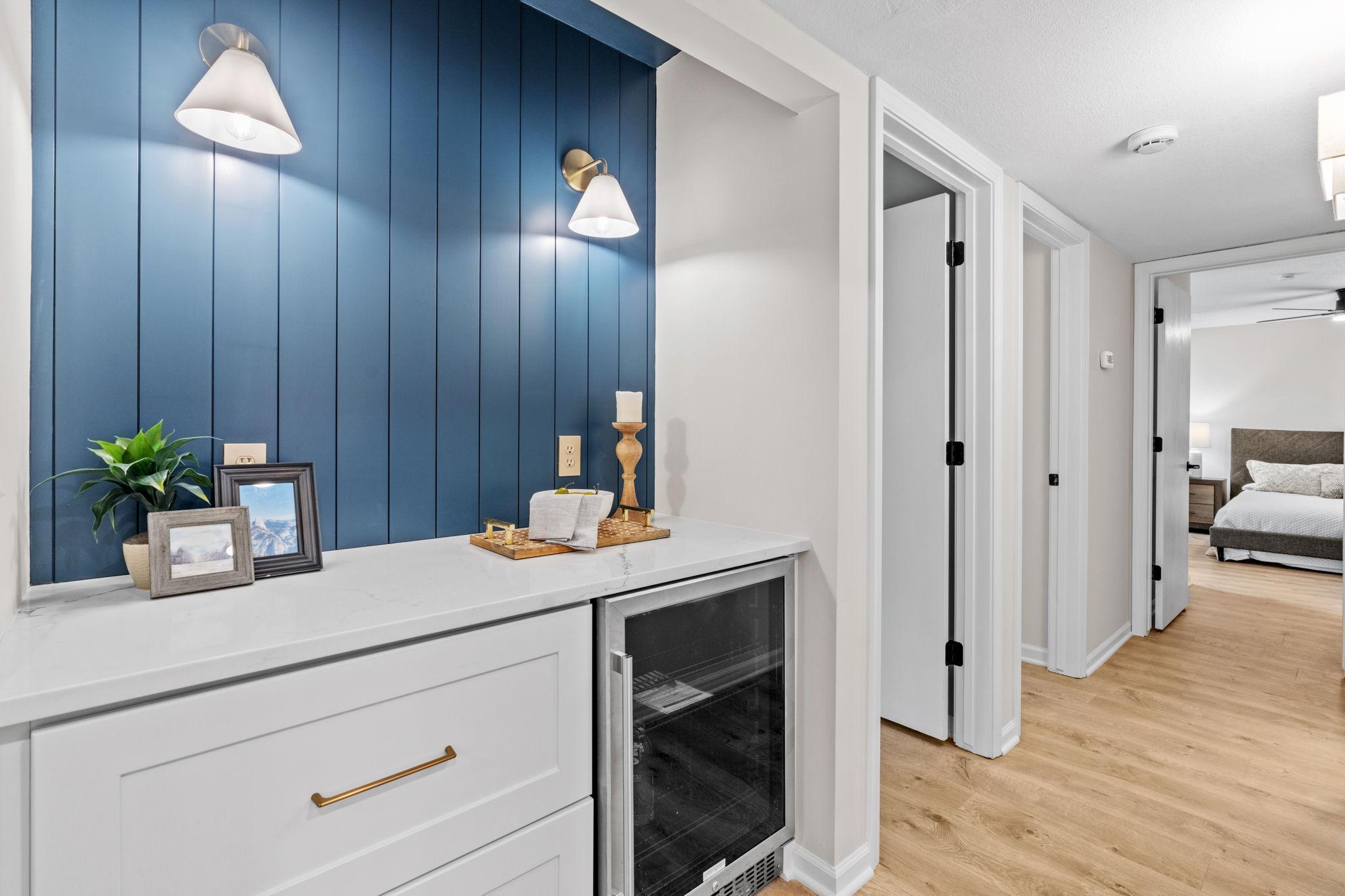 5140 W 102nd Street Unit: 210