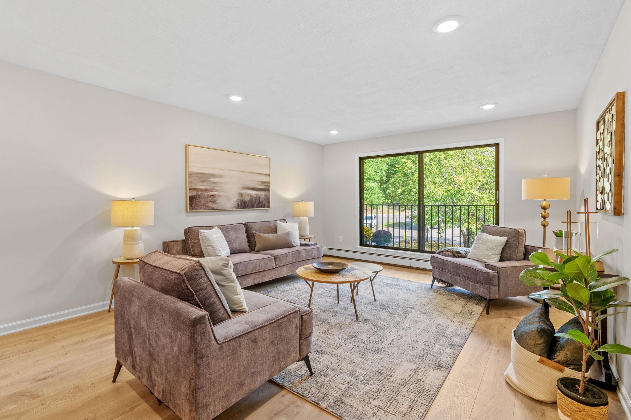 5140 W 102nd Street Unit: 210
