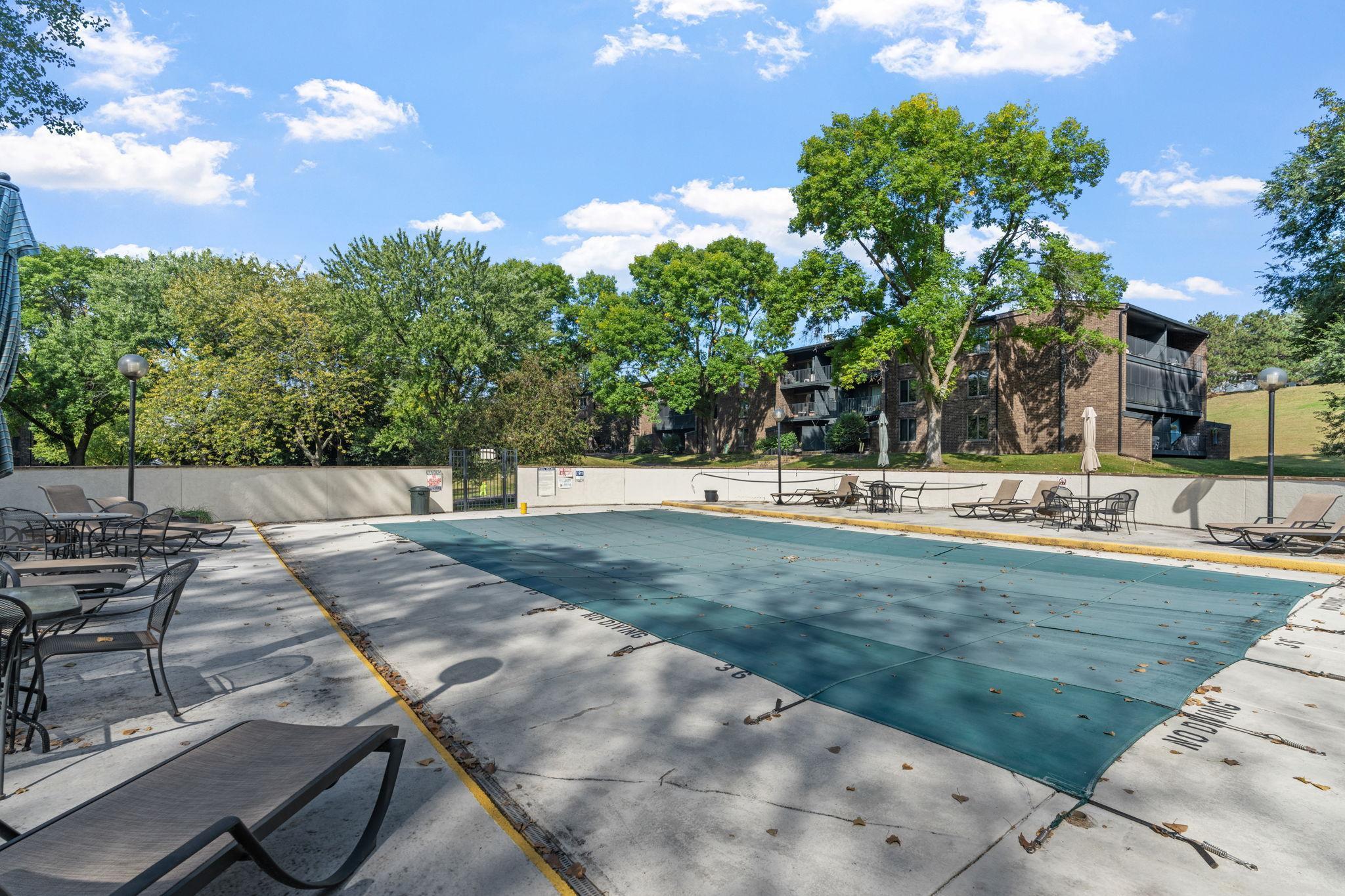 5140 W 102nd Street Unit: 210