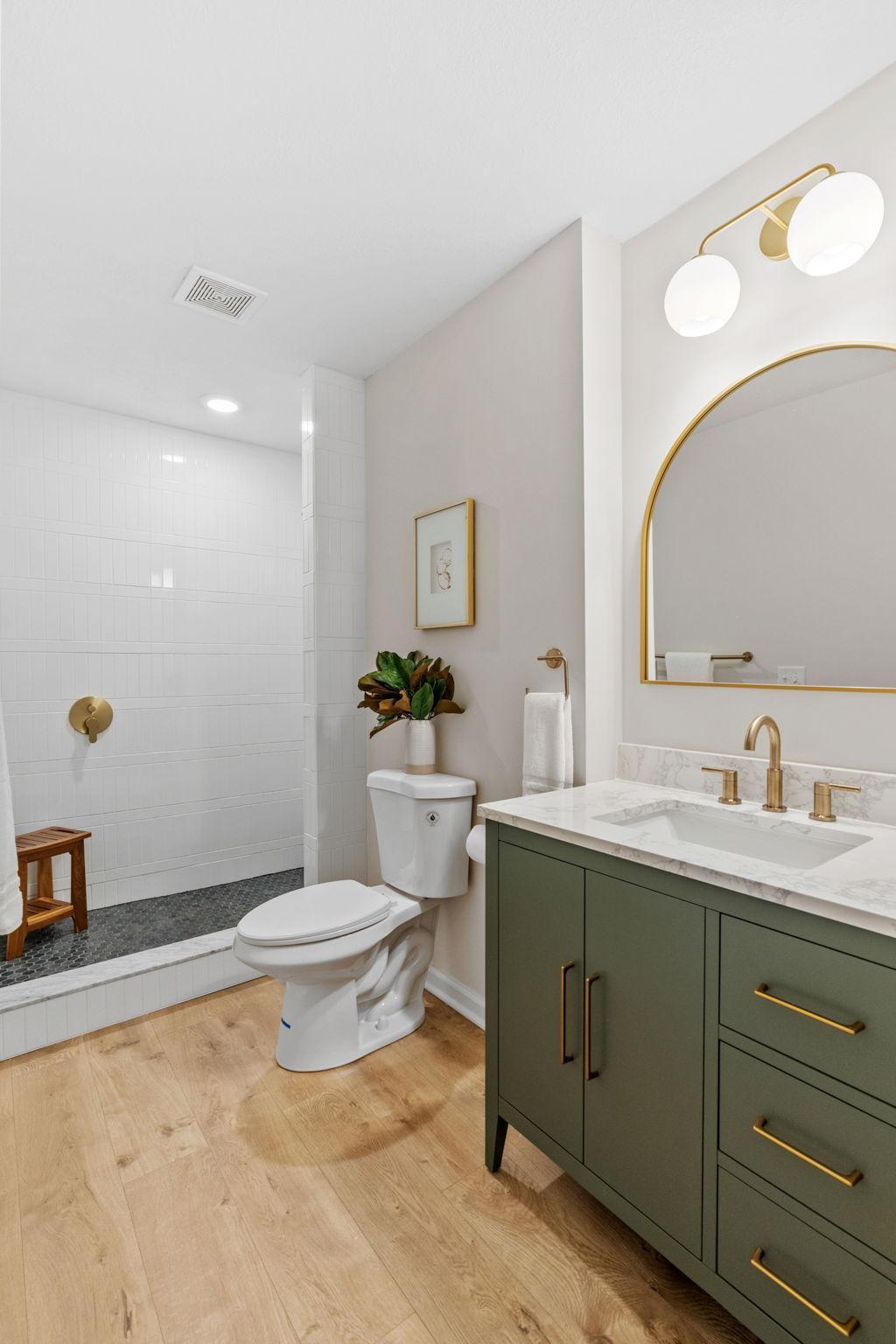 5140 W 102nd Street Unit: 210