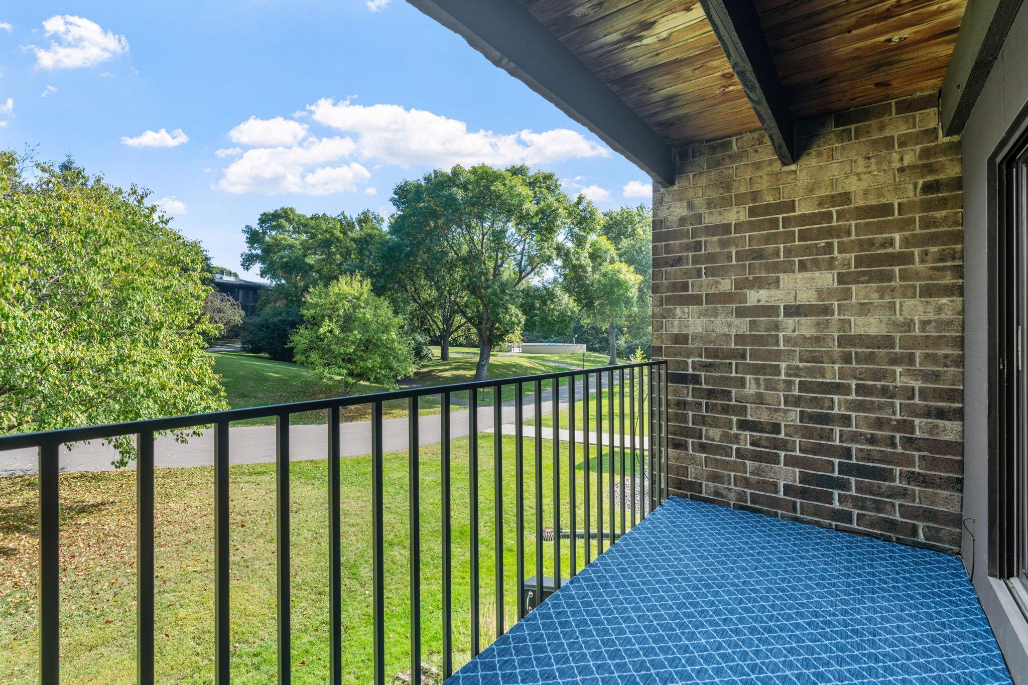 5140 W 102nd Street Unit: 210