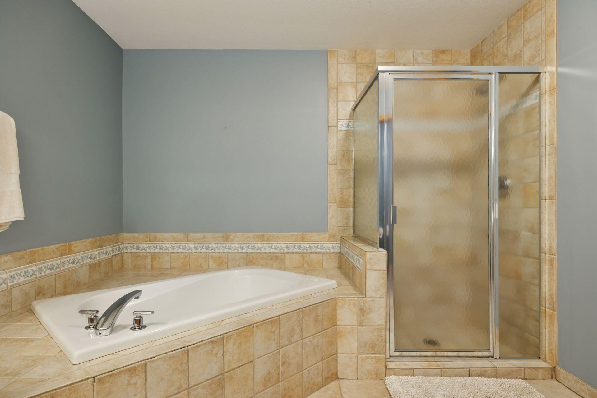 562 Summit Avenue