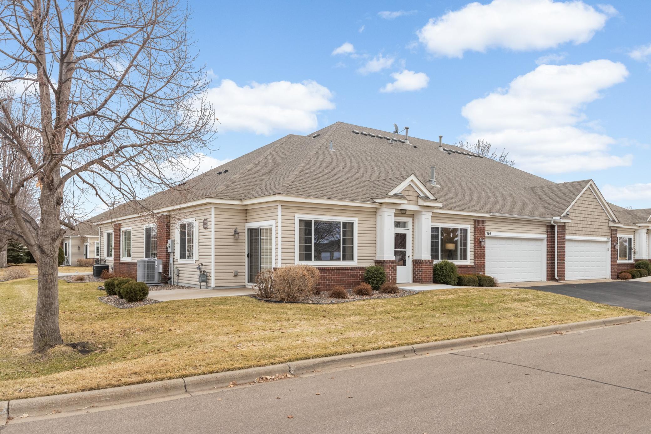 1996 111th Court NE