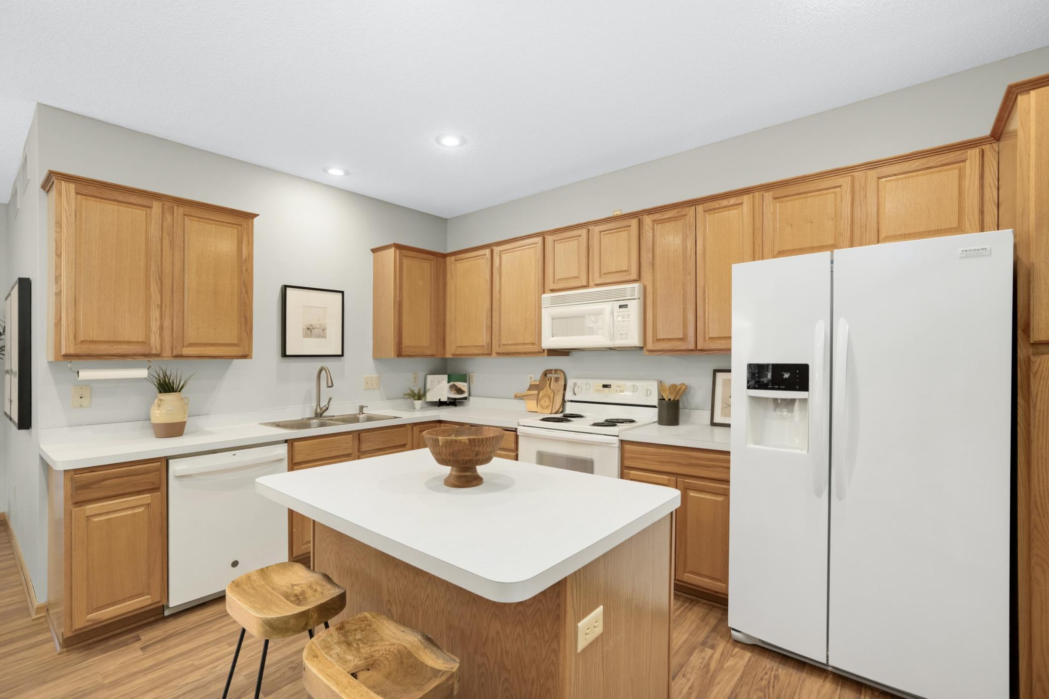 1996 111th Court NE