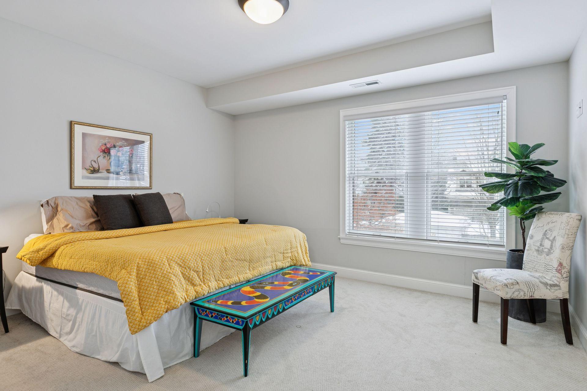 1060 Grand Avenue Unit: 204