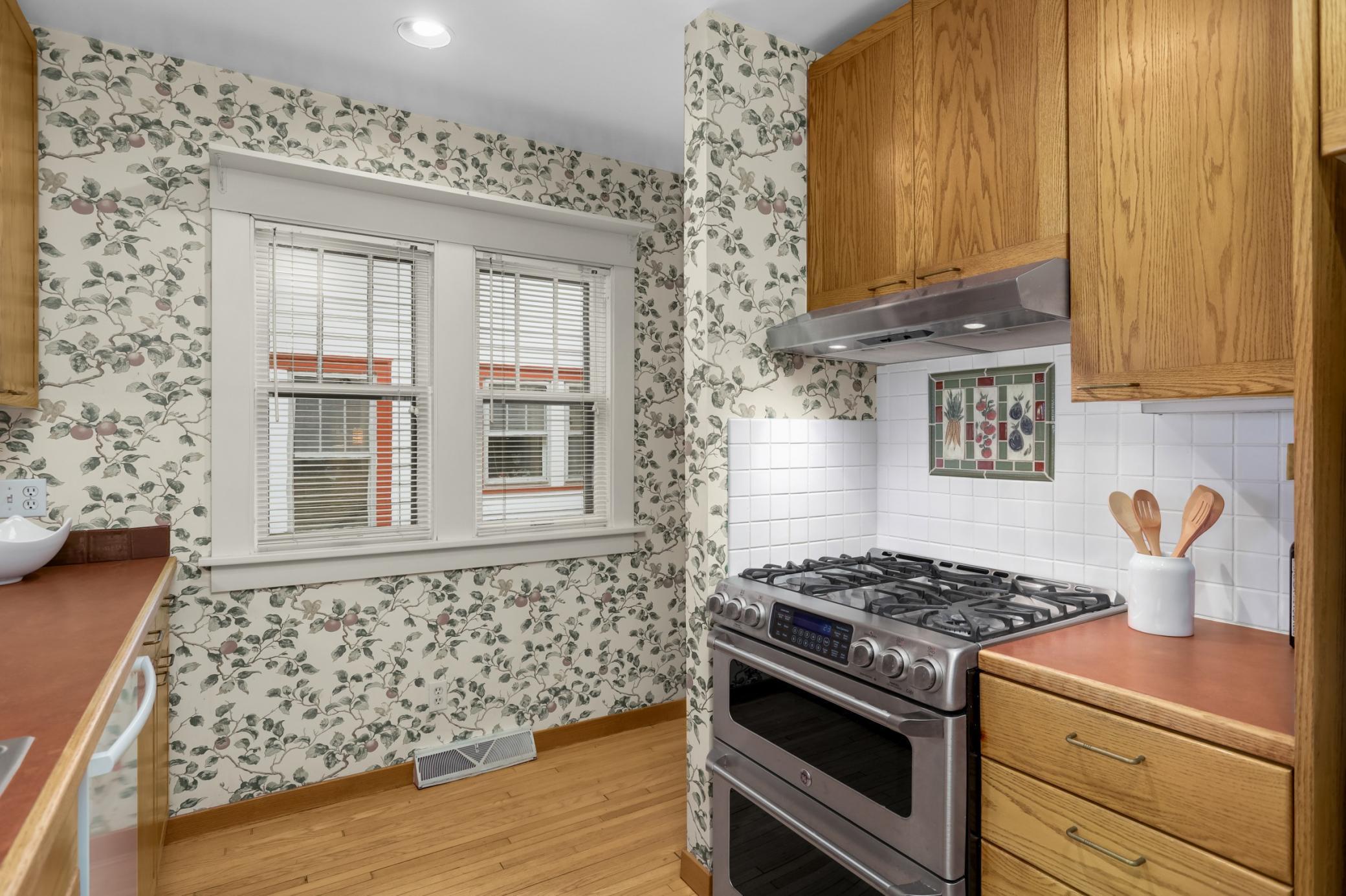 185 Exeter Place