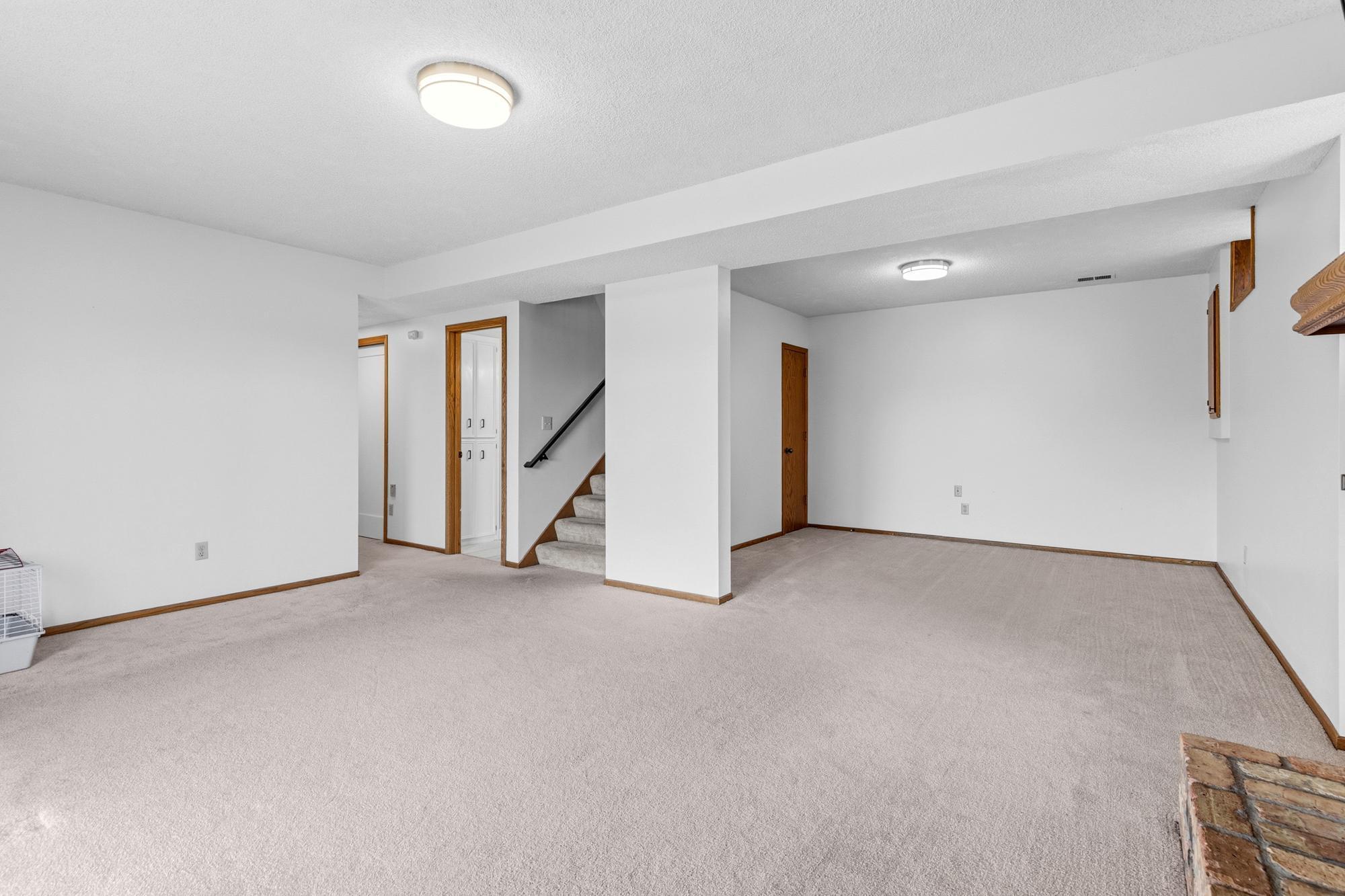 14800 Interlachen Lane